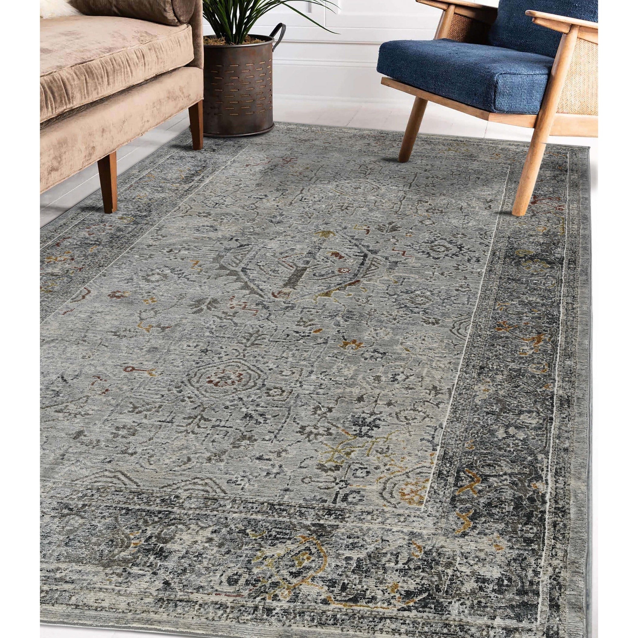 Lanfar Silver Vintage Bordered Area Rug