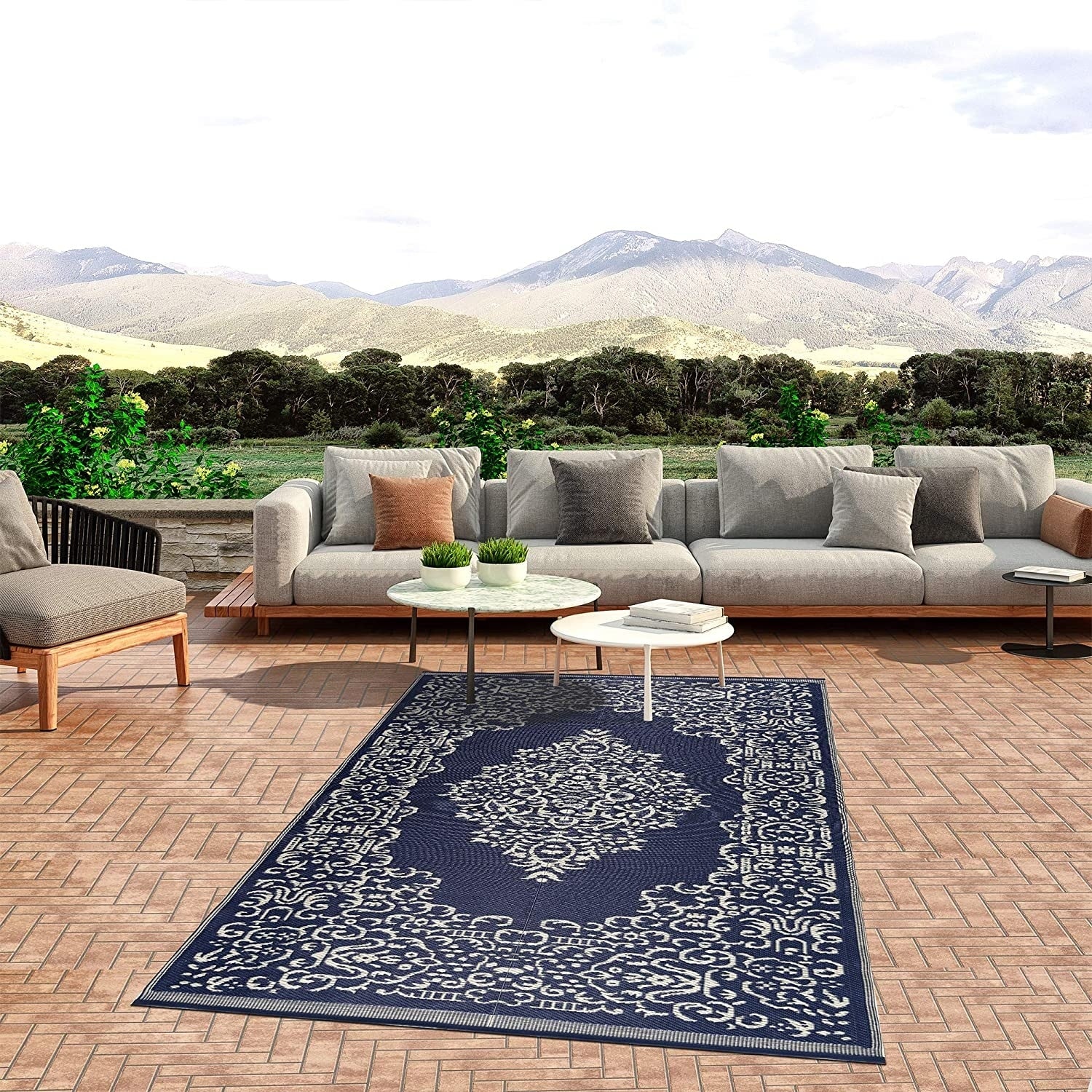 Lightweight Indoor Outdoor Reversible Plastic Area Rug 5.9 X 8.9 Feet Medallion Oriental Blue N A