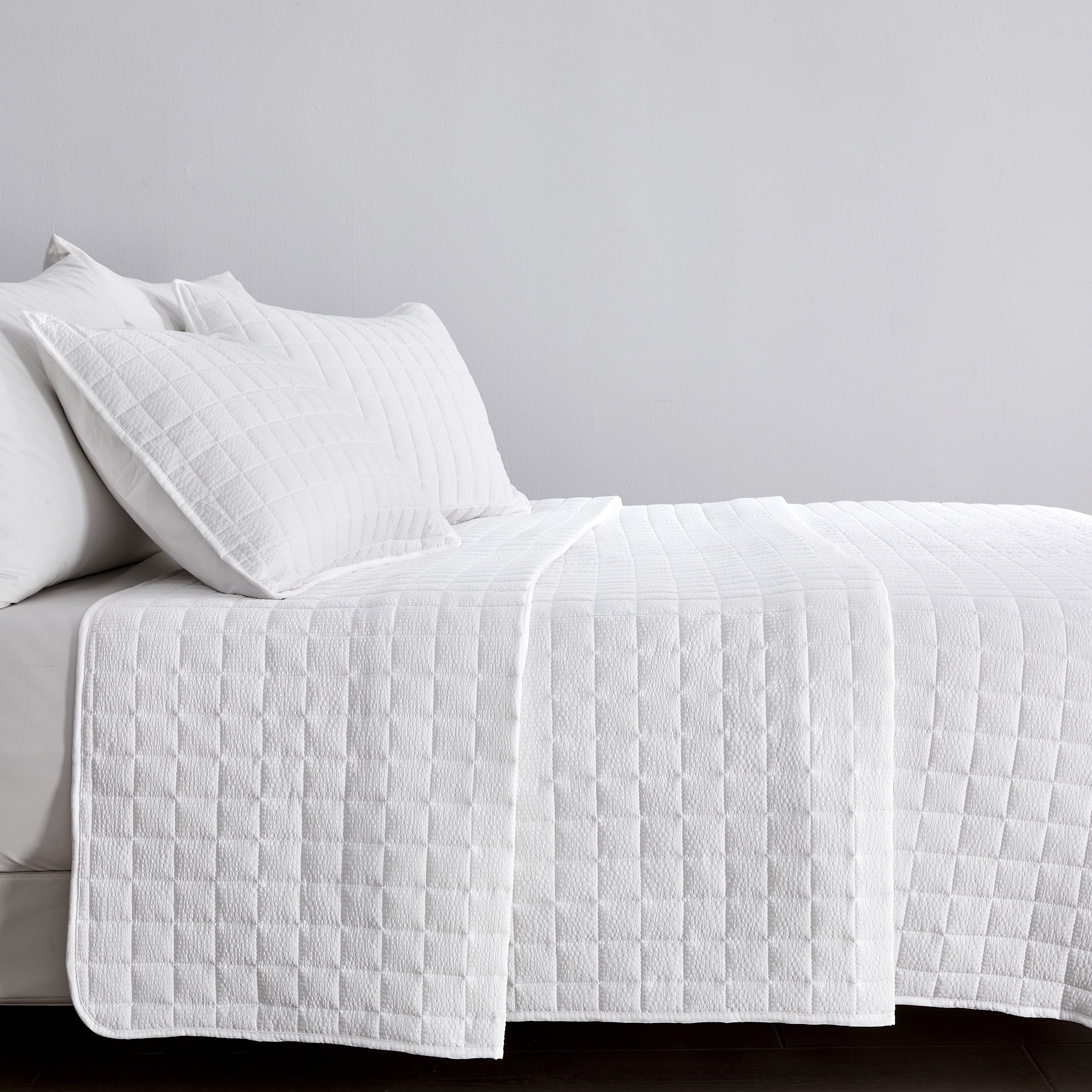 Linery Co. Seersucker Quilt Set With Shams.