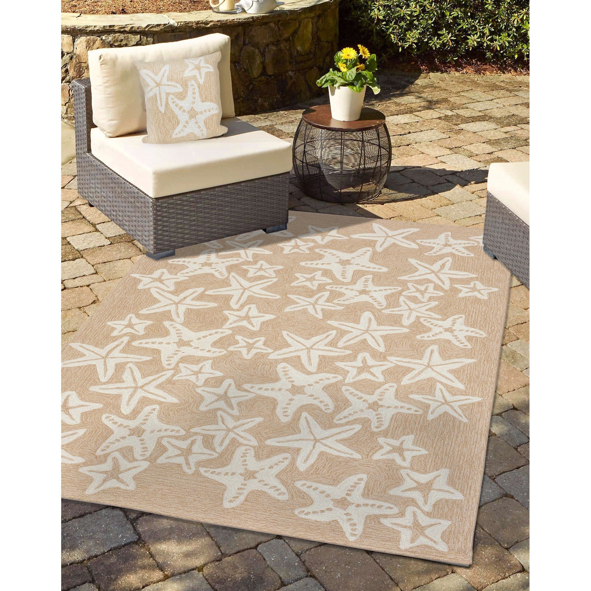 Liora Manne Frontporch Starfish Indoor Outdoor Pillow Neutral 18 Square