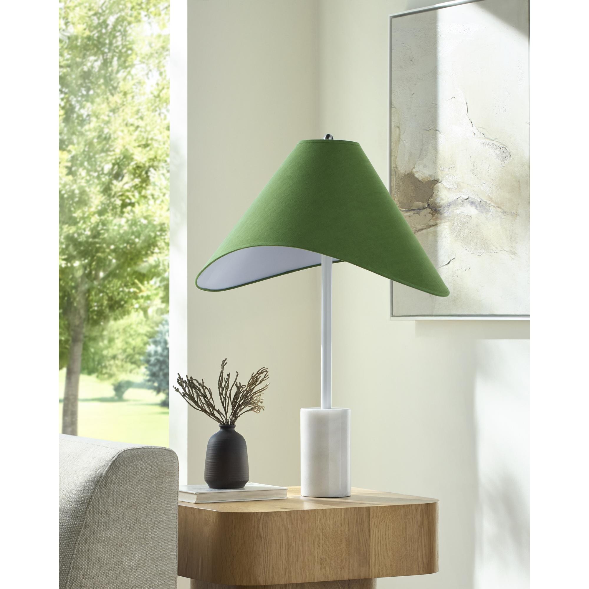 Livabliss Apuila Traditional Accent Table Lamp 33 H X 18 W X 20 D