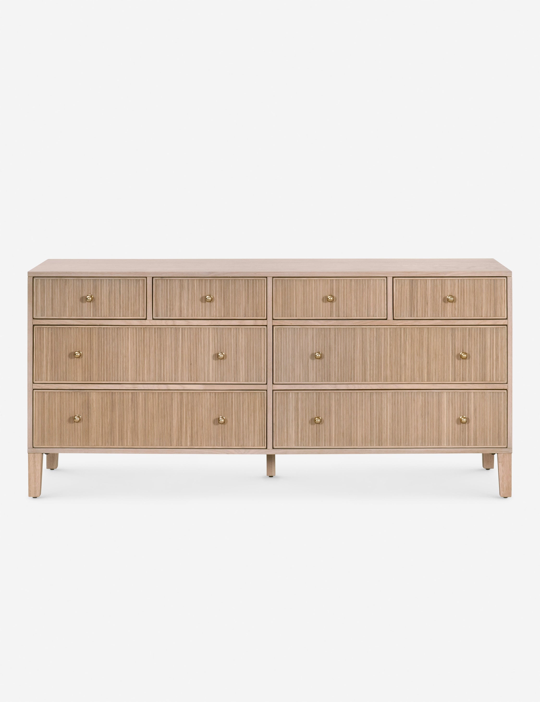 Jesenia Dresser