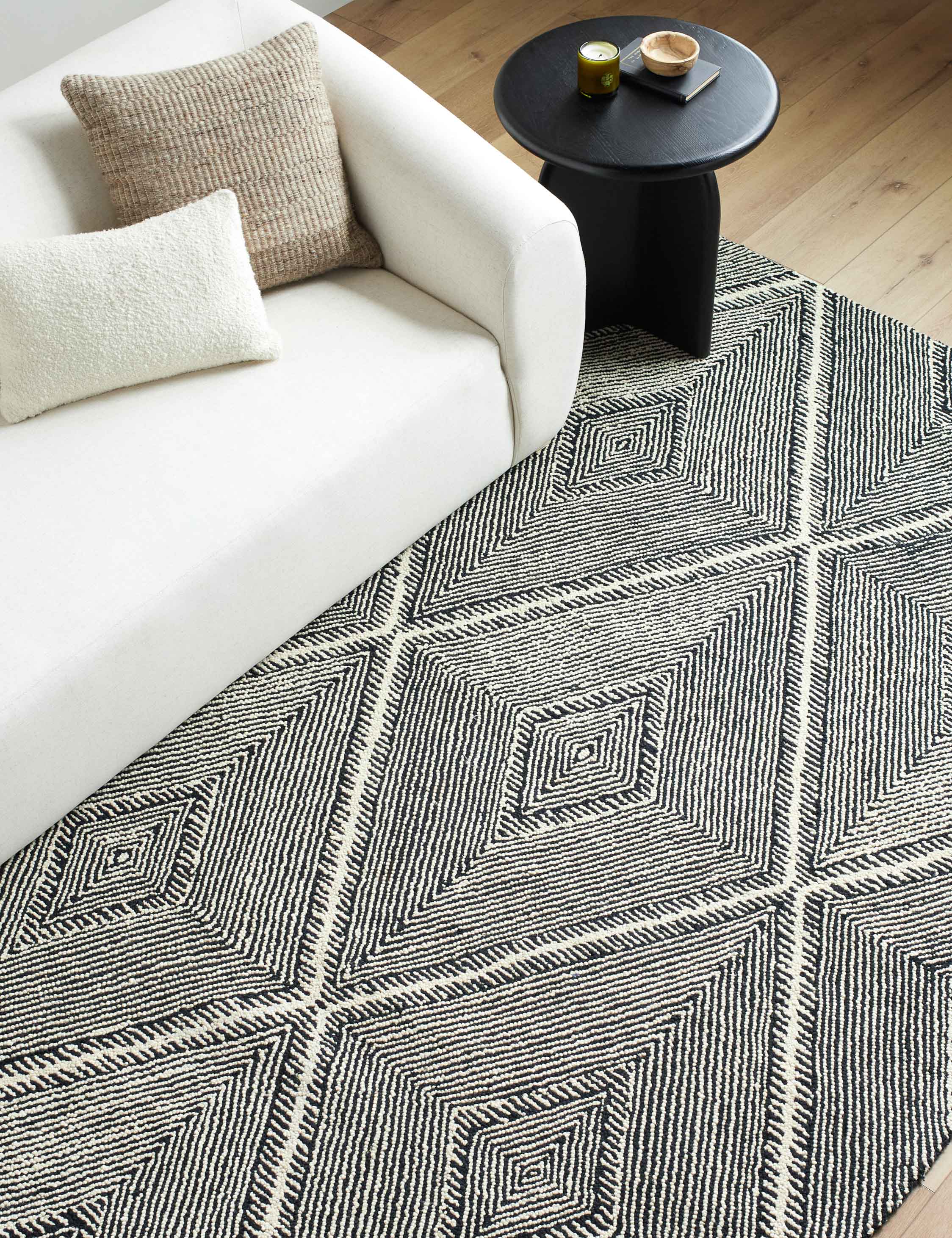 Koston Hand-Tufted Wool Rug
