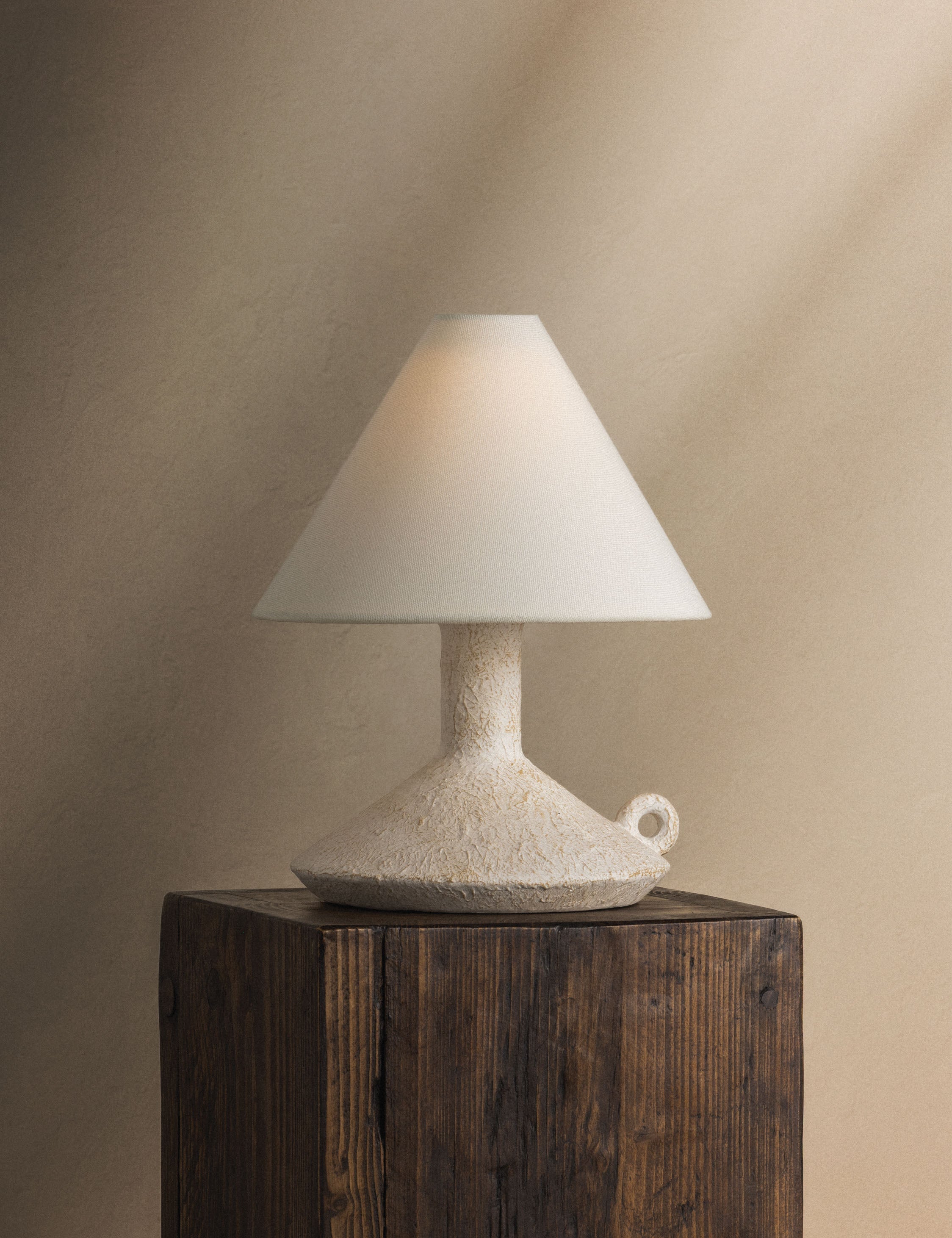 Hargrove Cordless Table Lamp