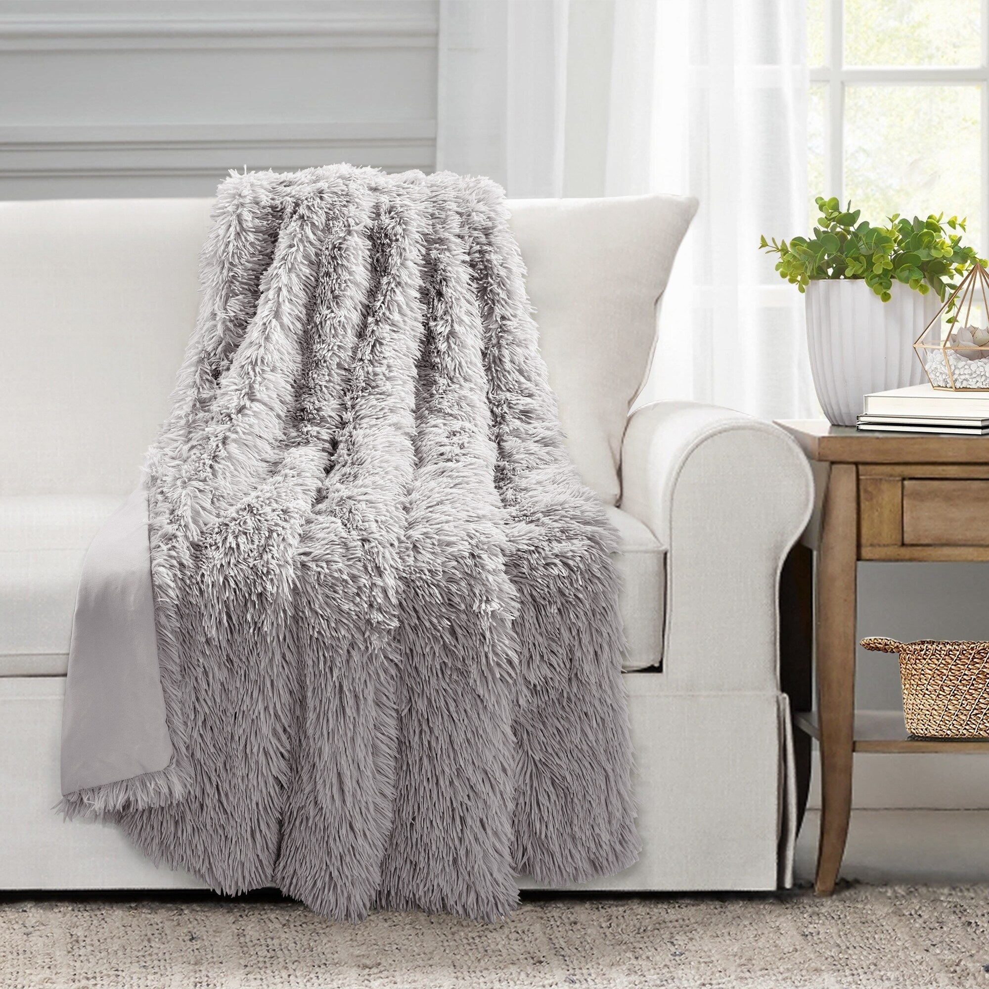 Lush Decor Emma Faux Fur Throw Blanket