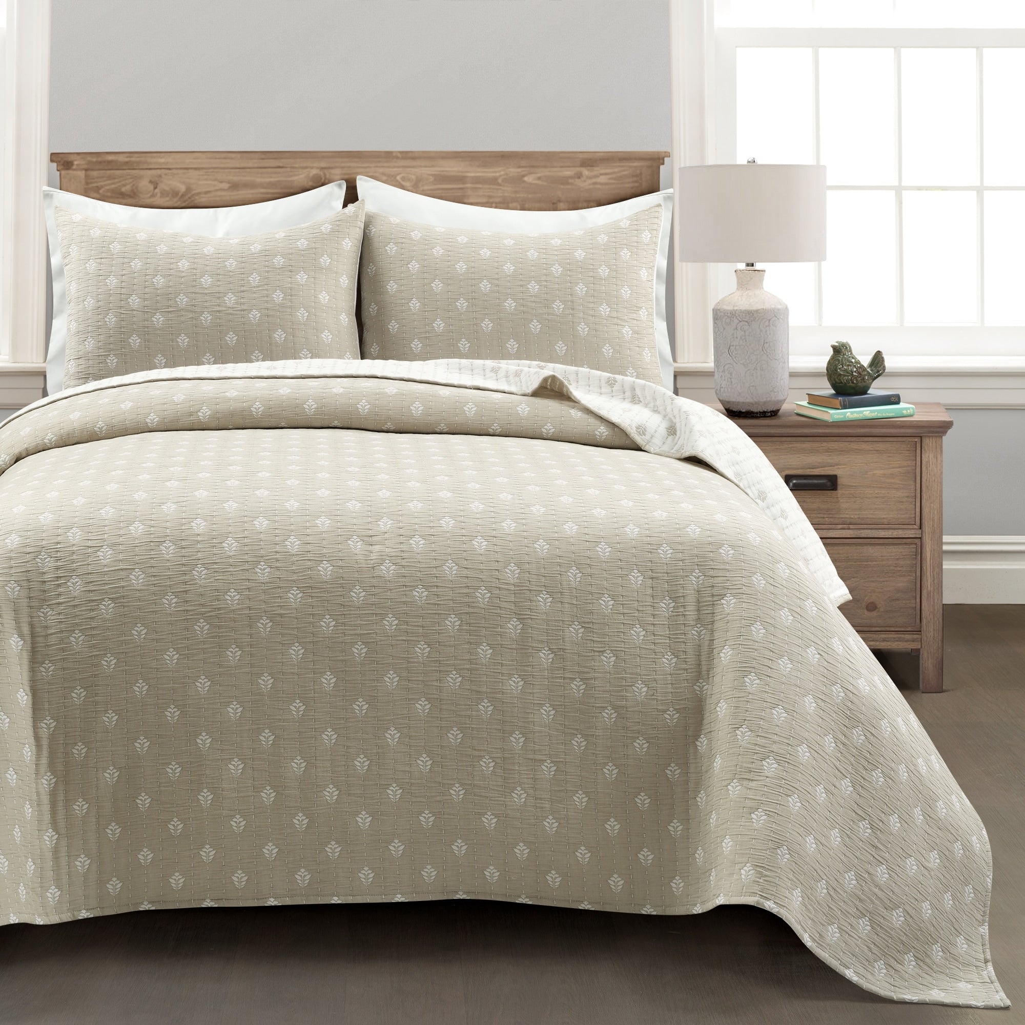 Lush Decor Hygge Kantha Pick Stitch Yarn Dyed Cotton Jacquard 3 Piece Quilt Coverlet Set