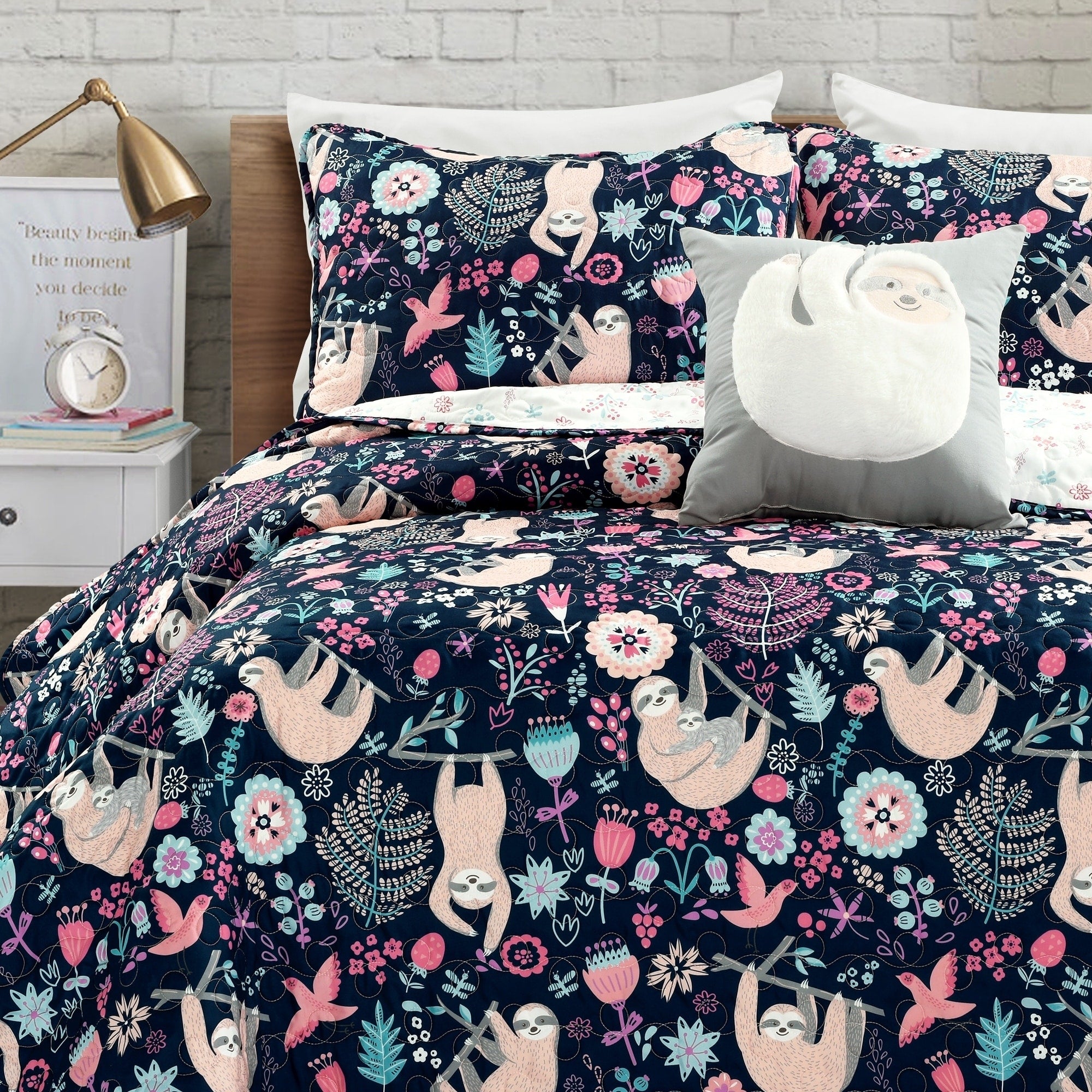 Porch Den Lummi Sloth Pattern Quilt Set