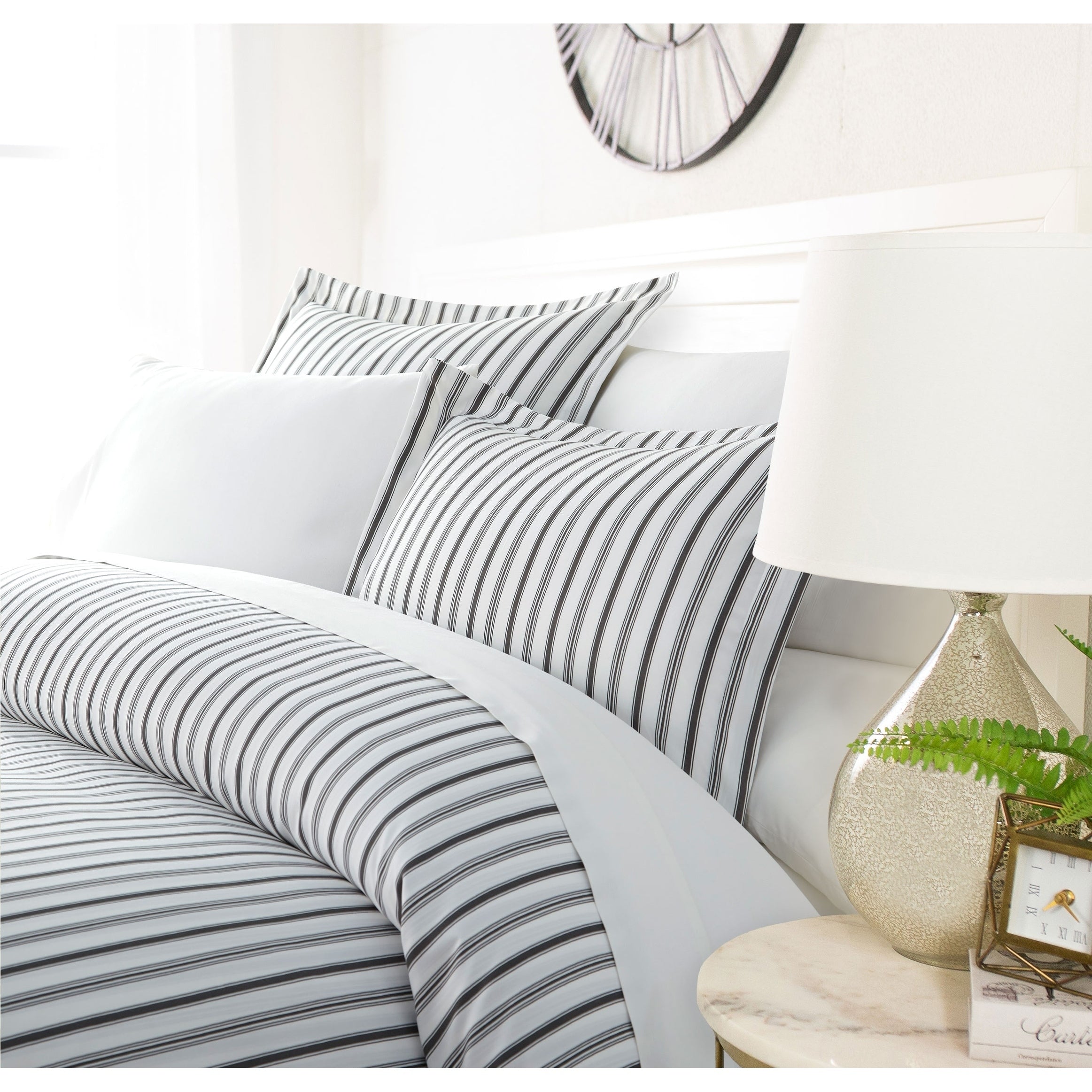 Luxury Shifting Stripes 3 Piece Duvet Cover Set By Sharon Osbourne Home