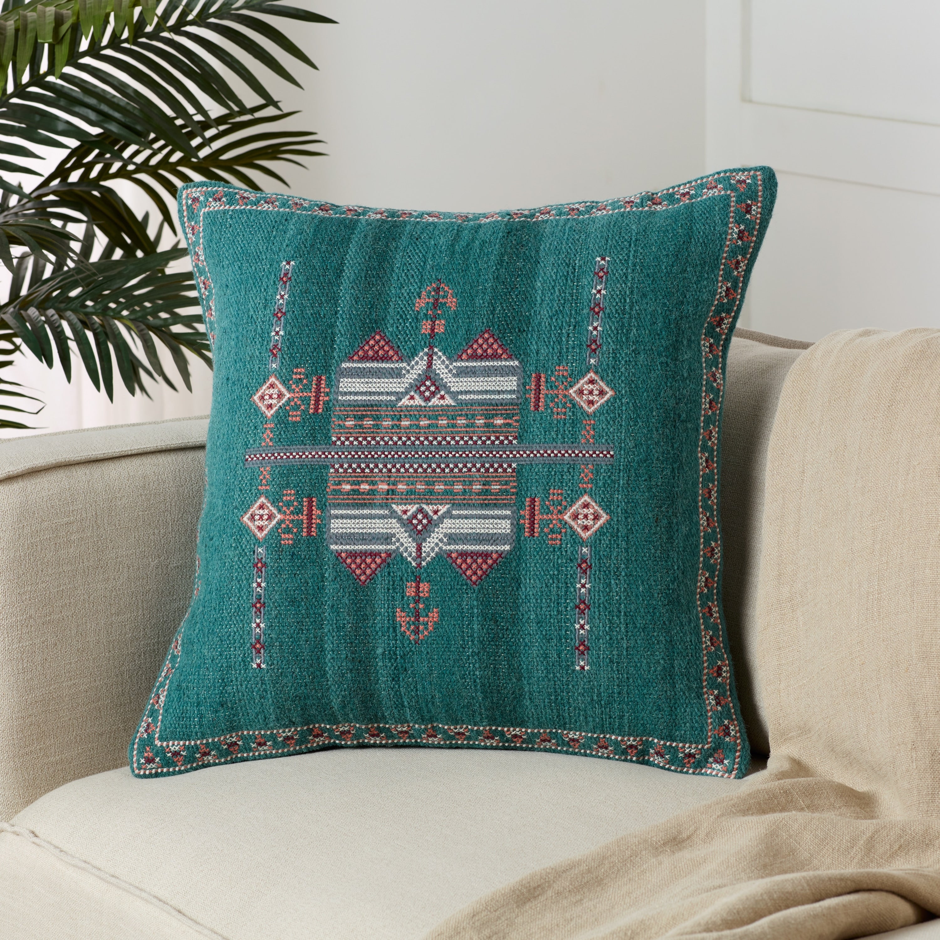 Lyana Tribal Pillow 24 Inch