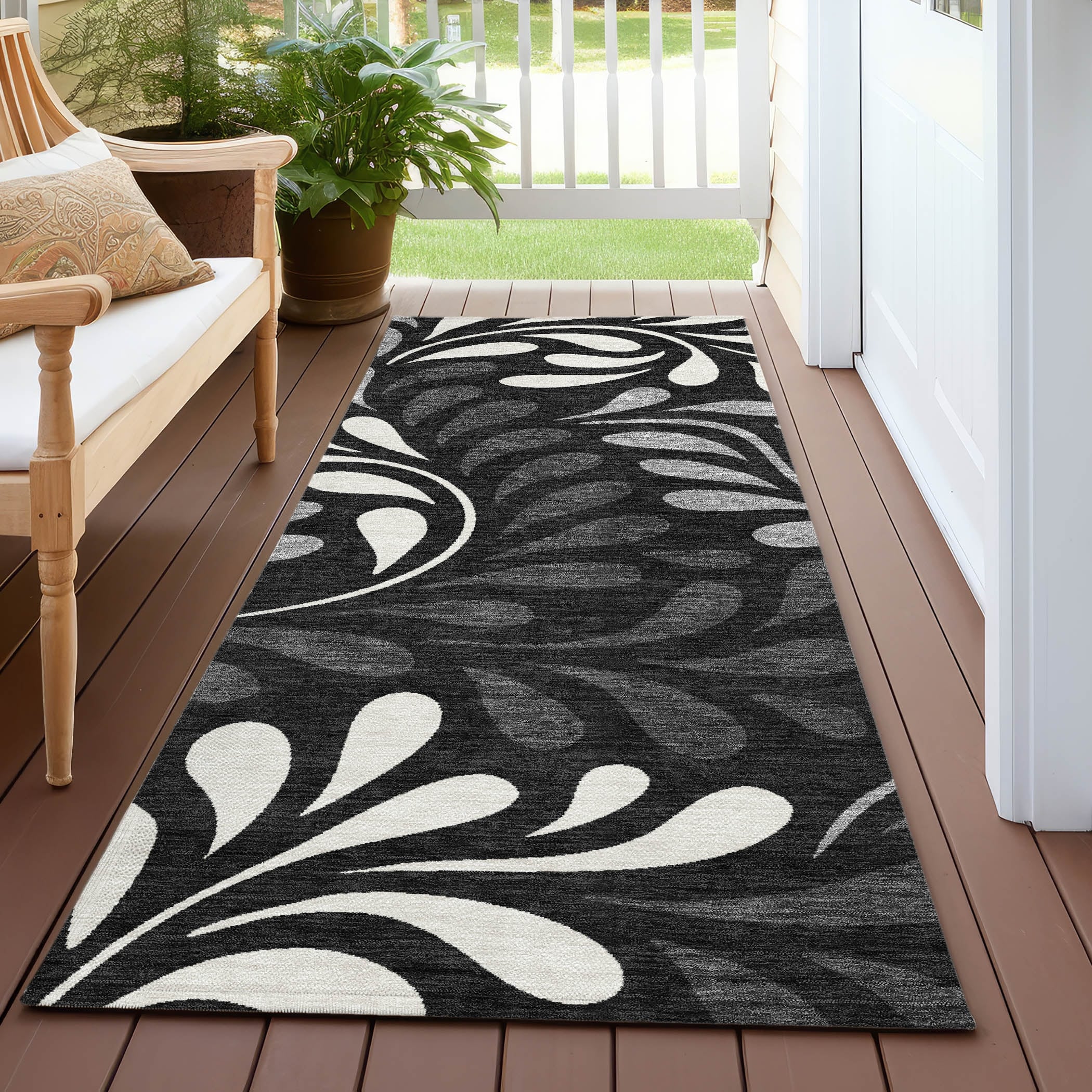 Machine Washable Indoor Outdoor Floral Arabesque Chantille Rug
