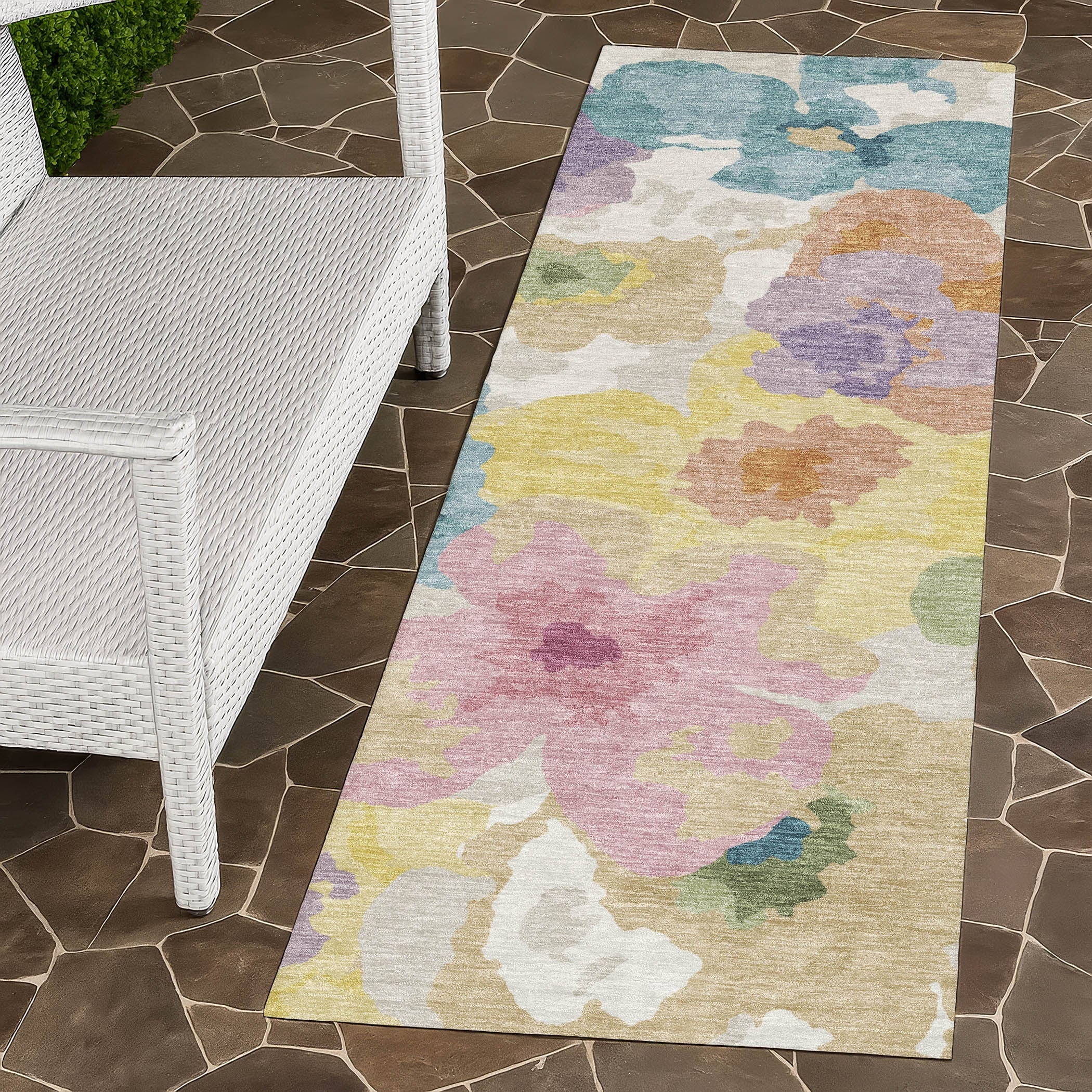 Machine Washable Indoor Outdoor Floral Bonnet Chantille Rug