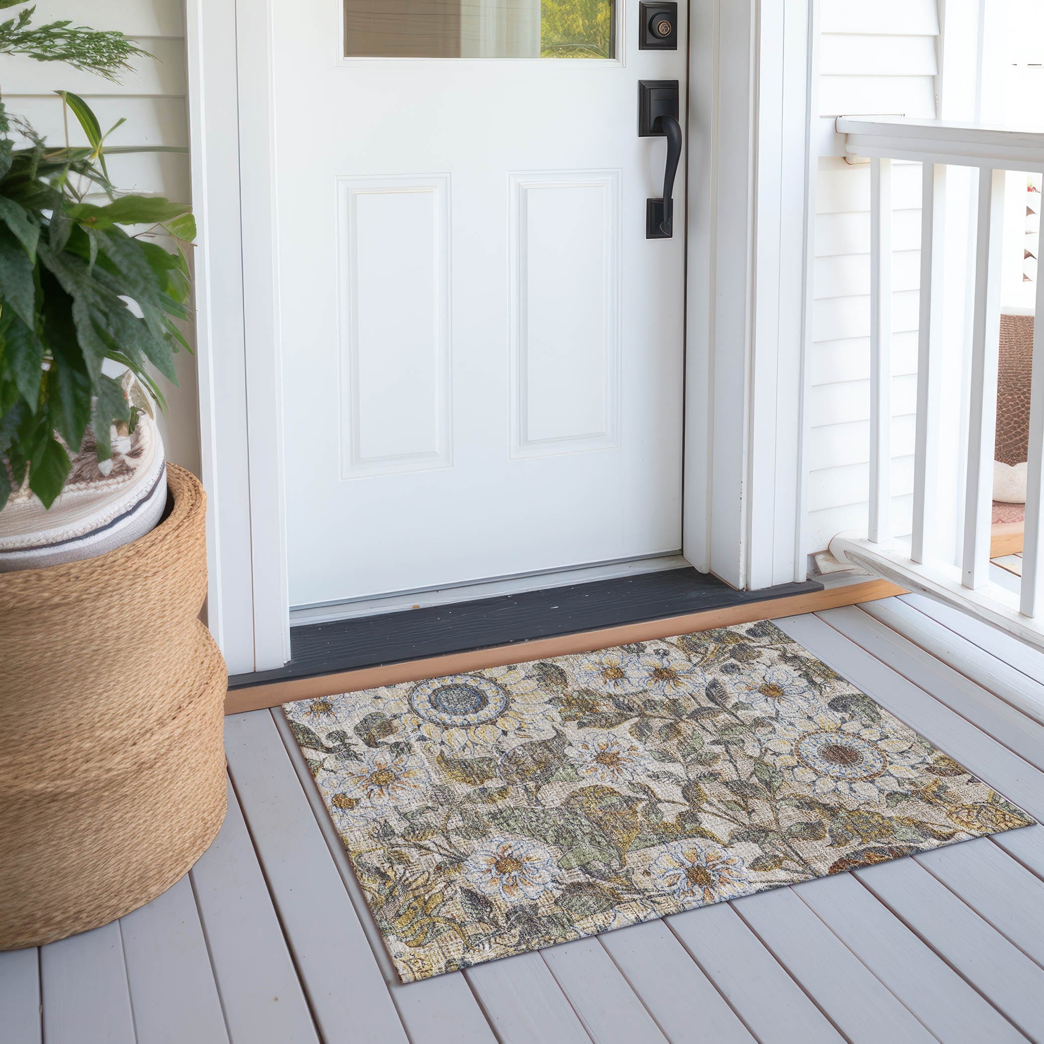 Machine Washable Indoor Outdoor Floral Garden Chantille Rug