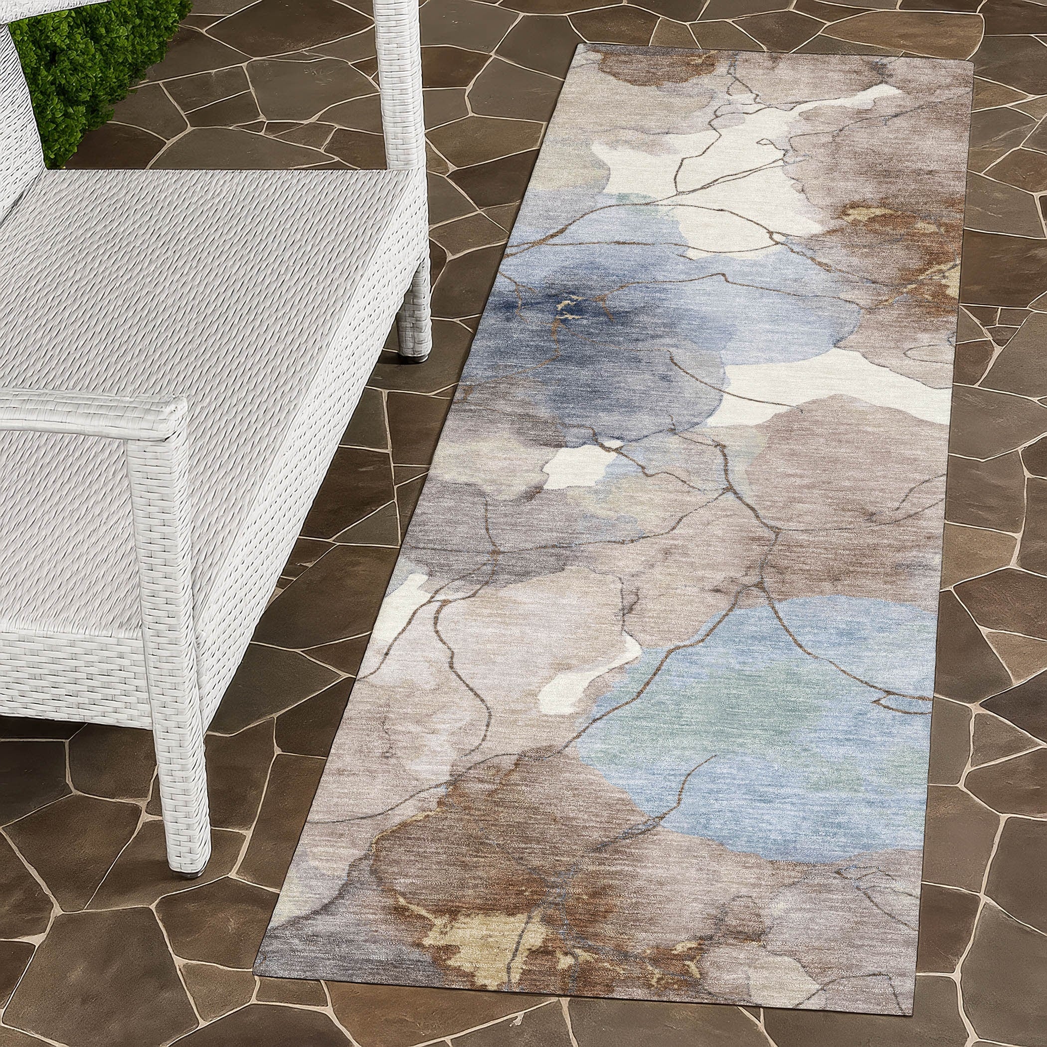 Machine Washable Indoor Outdoor Floral Mara Chantille Rug