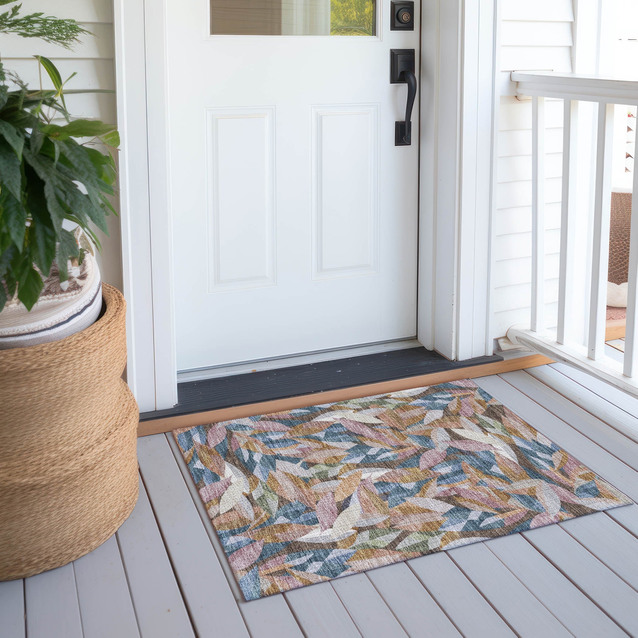 Machine Washable Indoor Outdoor Modern Floral Chantille Rug