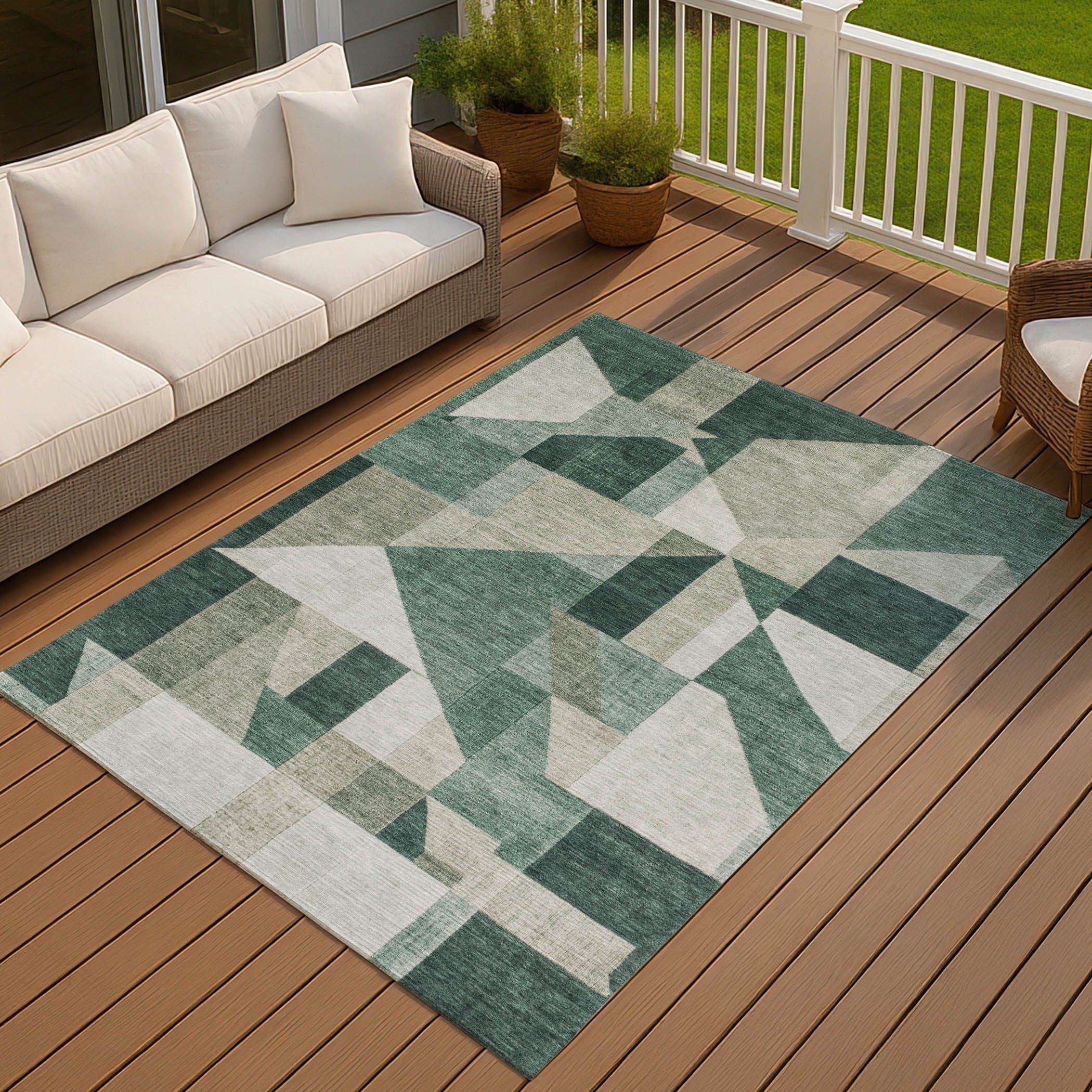 Machine Washable Indoor Outdoor Modern Geo Chantille Rug
