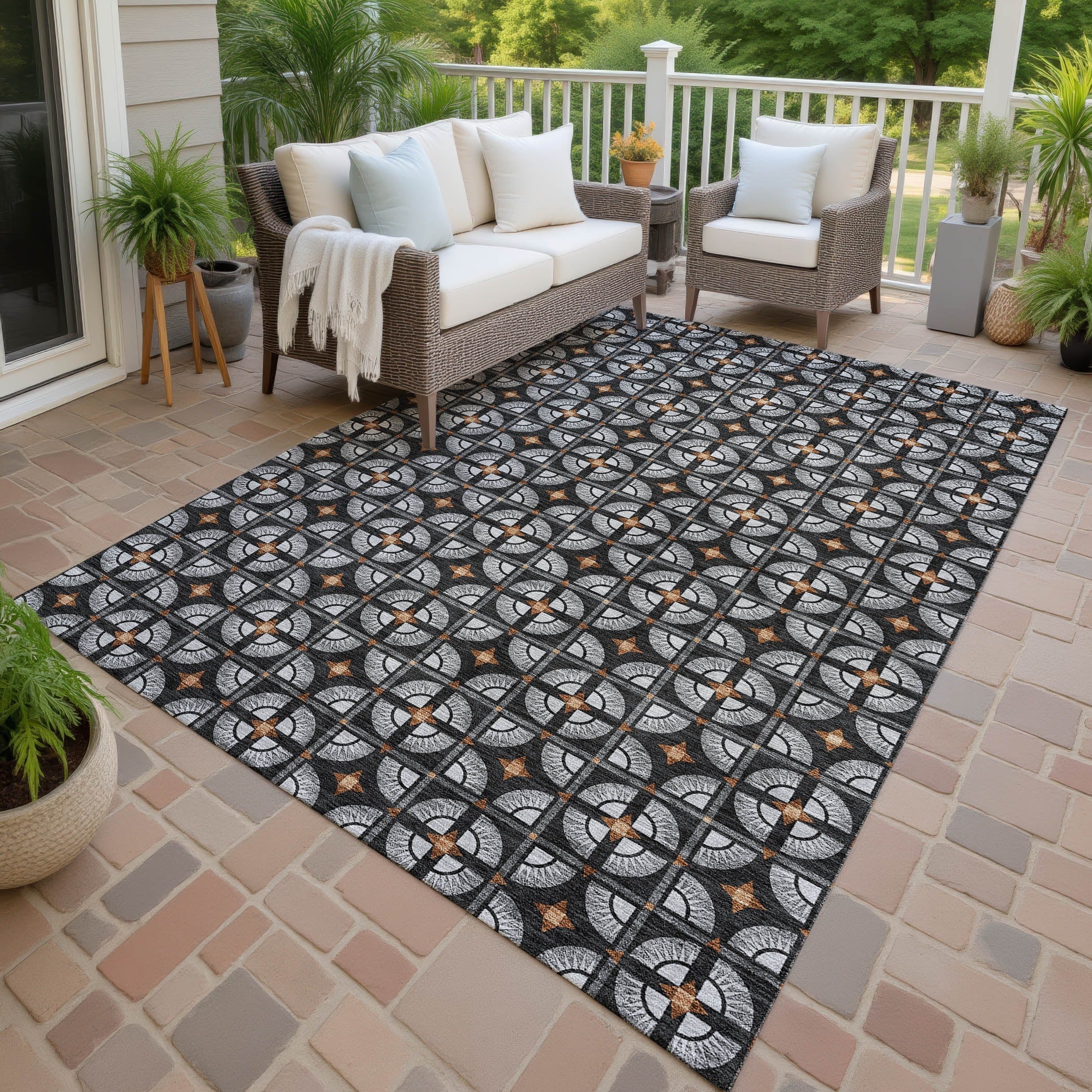 Machine Washable Indoor Outdoor Modern Roeland Chantille Rug