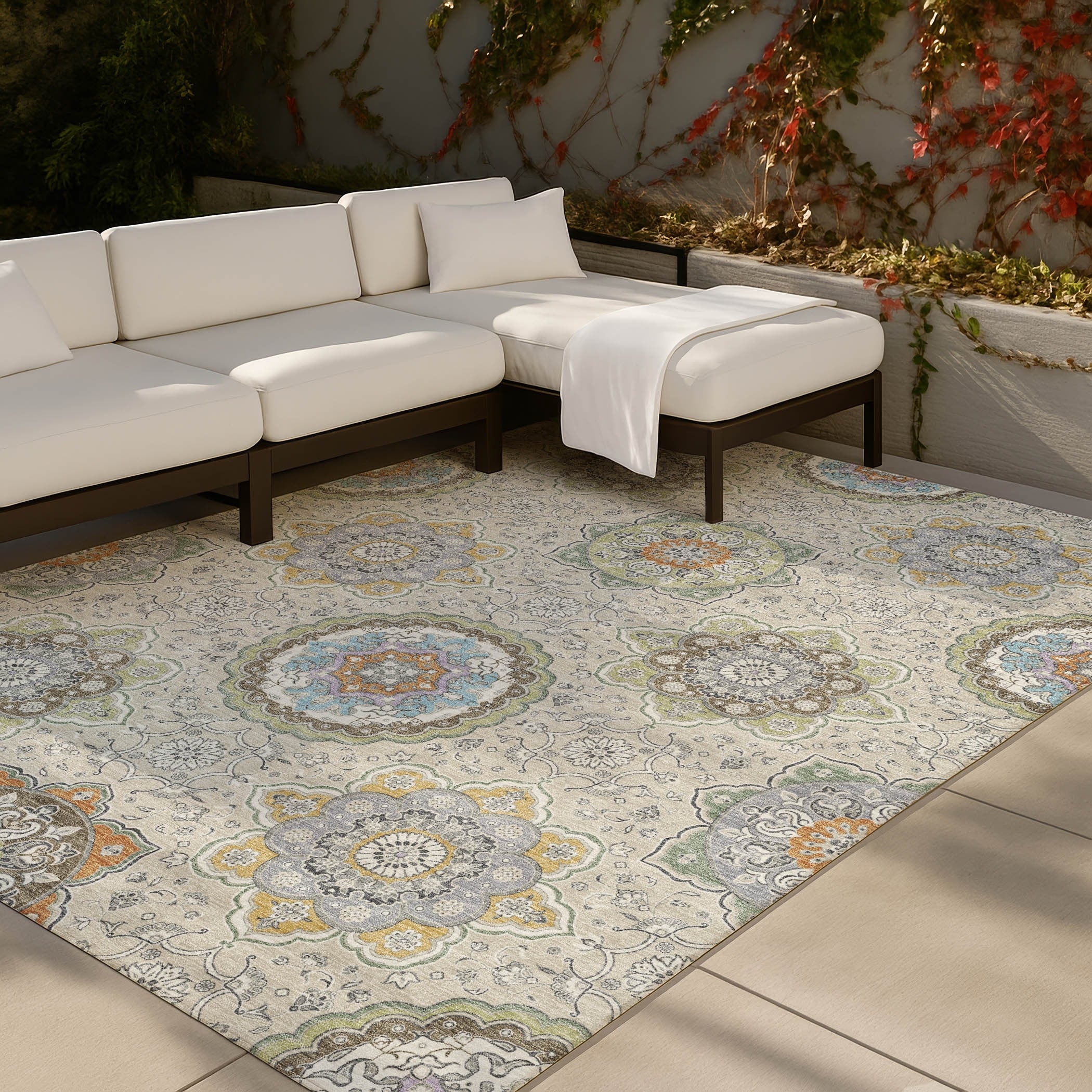 Machine Washable Indoor Outdoor Traditional Norwood Chantille Rug