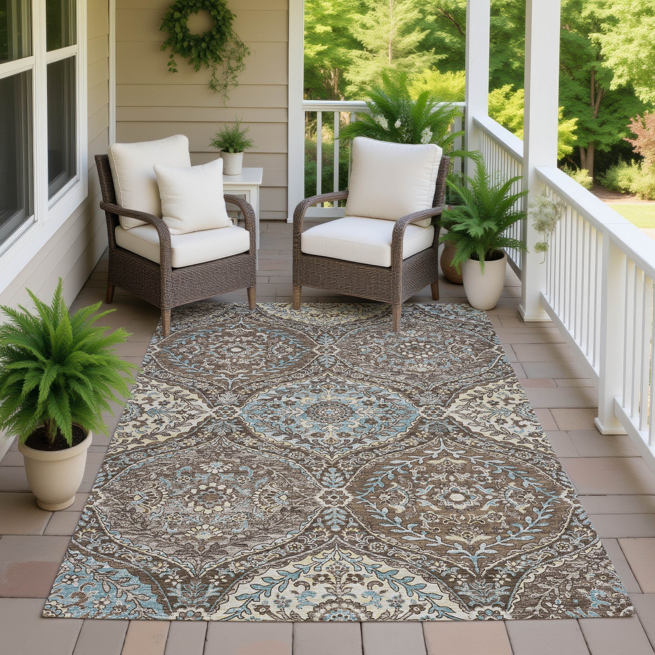 Machine Washable Indoor Outdoor Traditional Wiley Chantille Rug