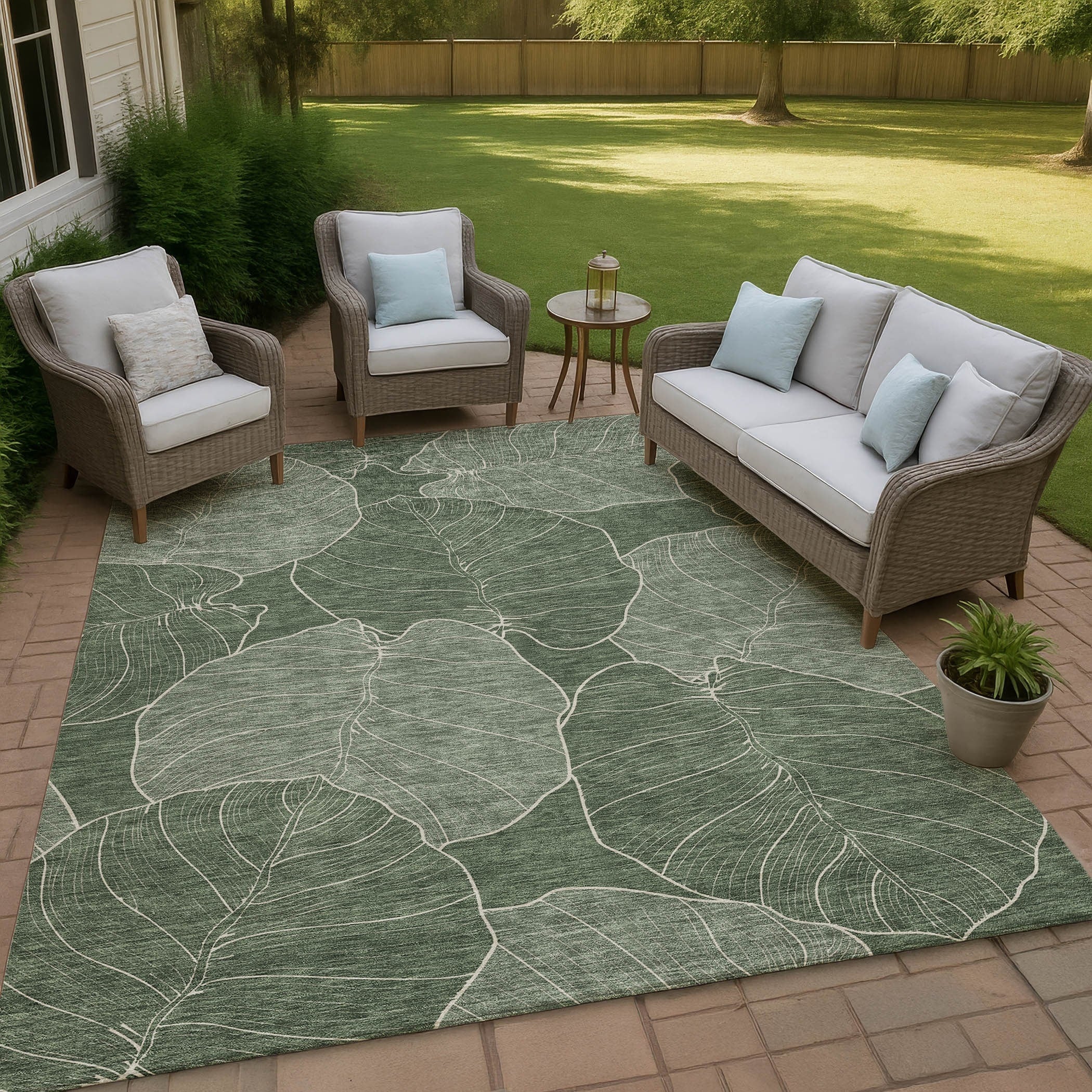 Machine Washable Indoor Outdoor Tropical Floral Chantille Rug
