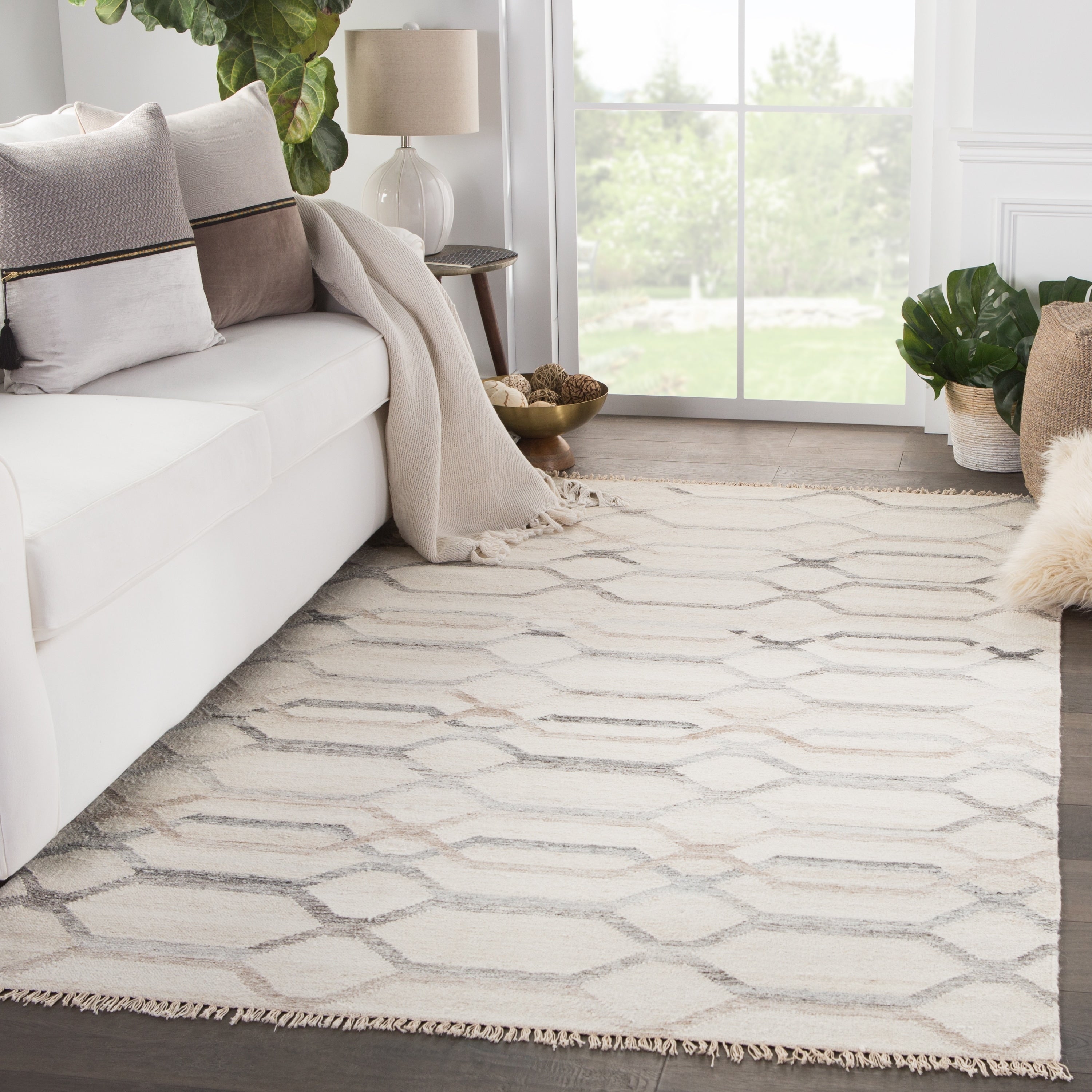 Macsen Handmade Trellis Ivory Light Gray Area Rug 5X8
