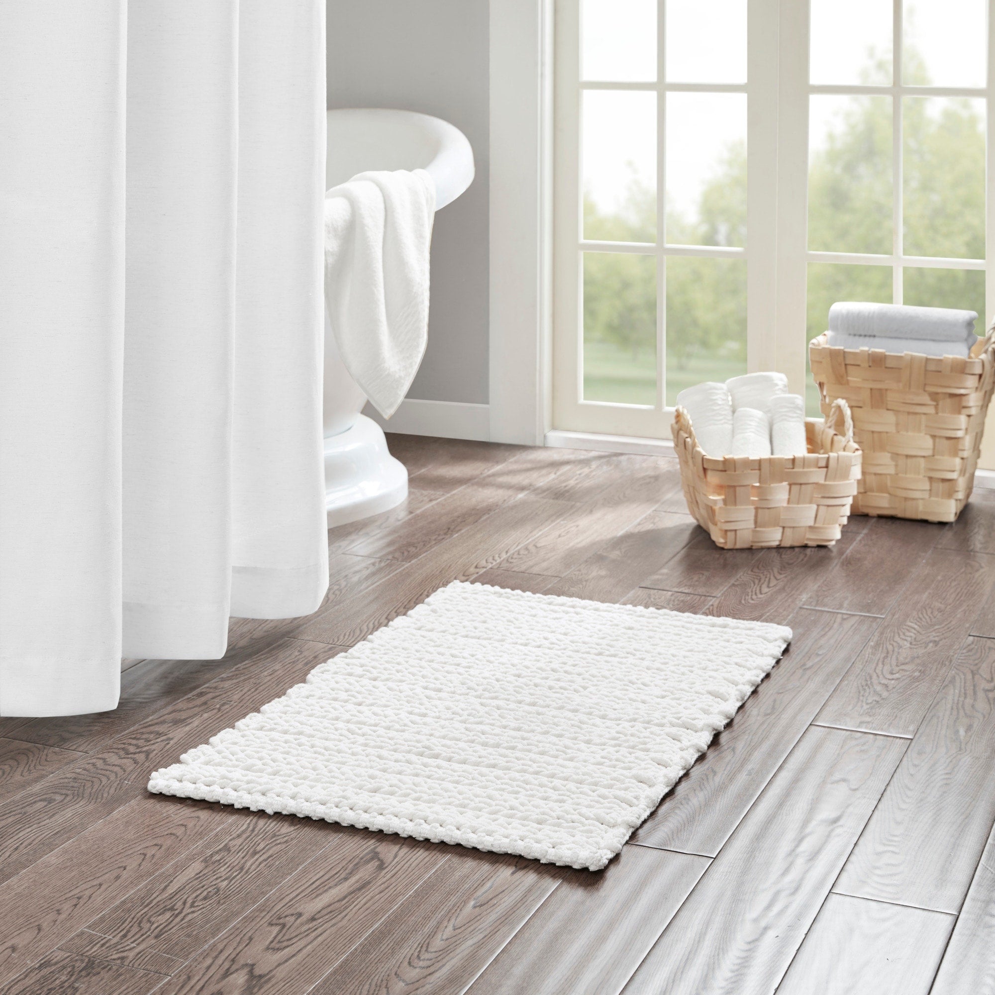 Madison Park Copula Yarn Dyed Cotton Chenille Chain Stitch Rug