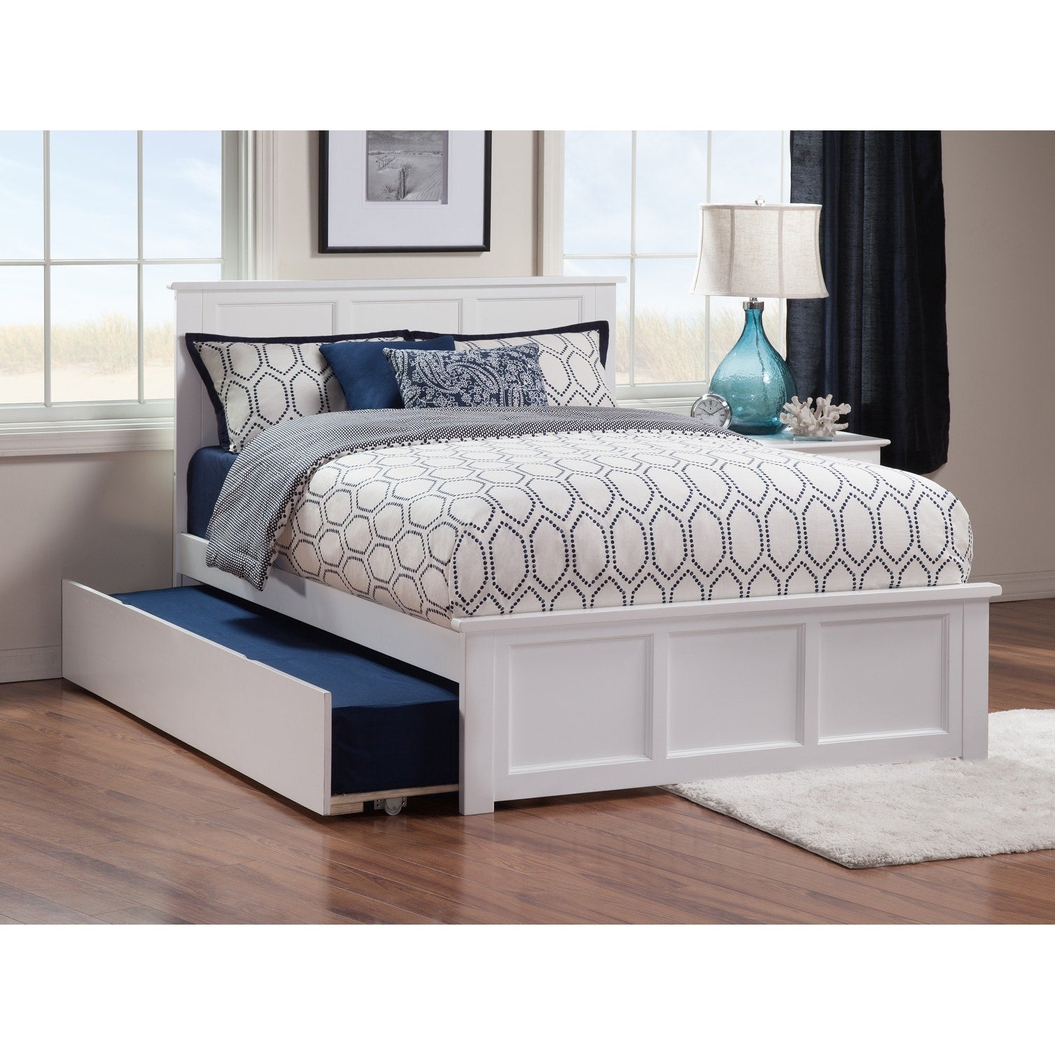 Madison Full Platform Bed With Matching Foot Board With Twin Size Urban Trundle Bed In White