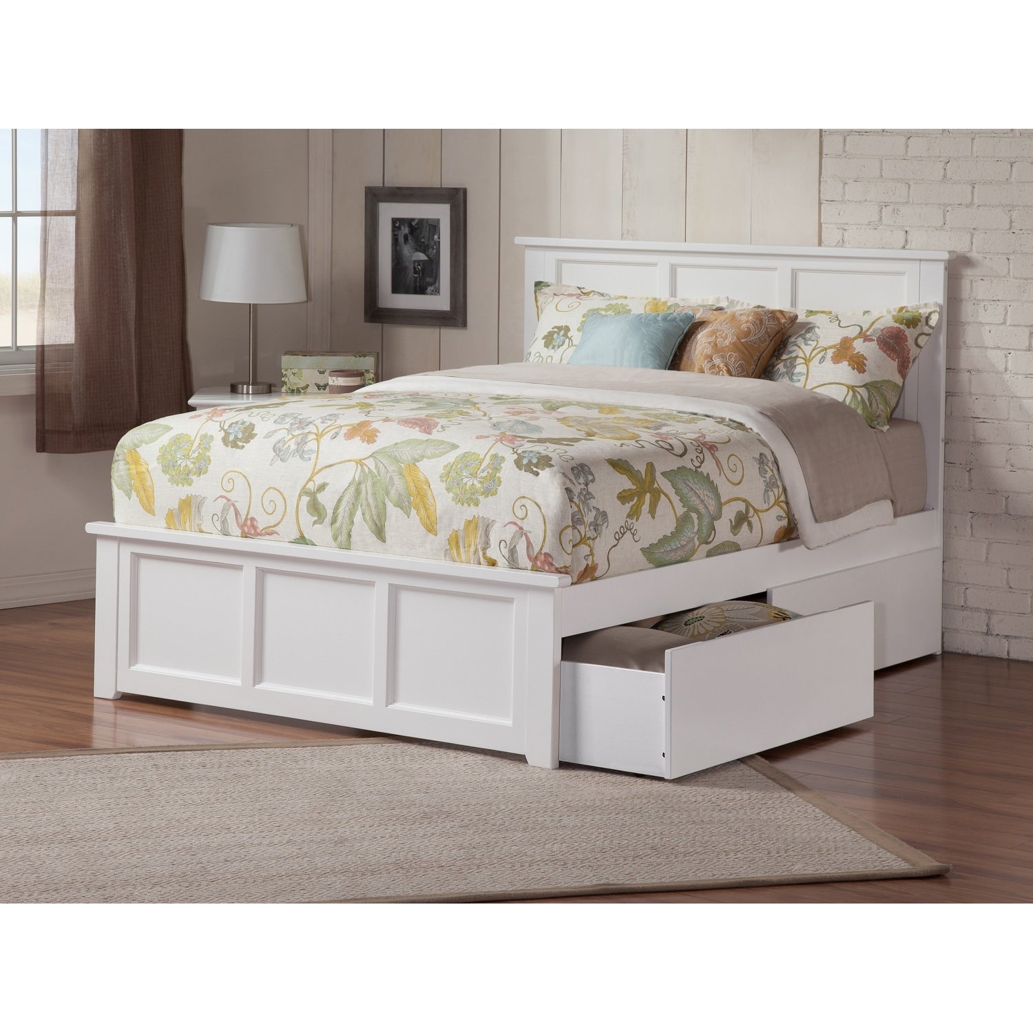 Madison Queen Bed With Matching Foot Board With 2 Urban Bed Drawers In White