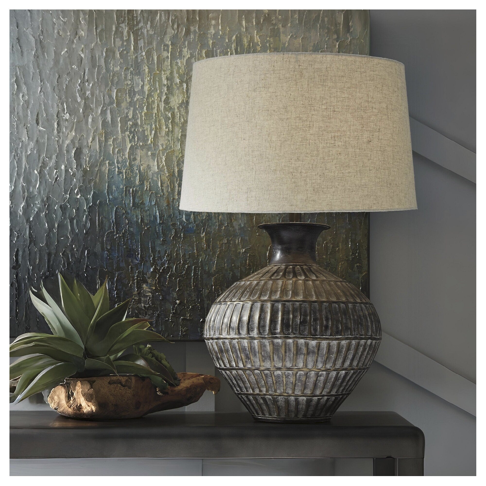 Magan Table Lamp