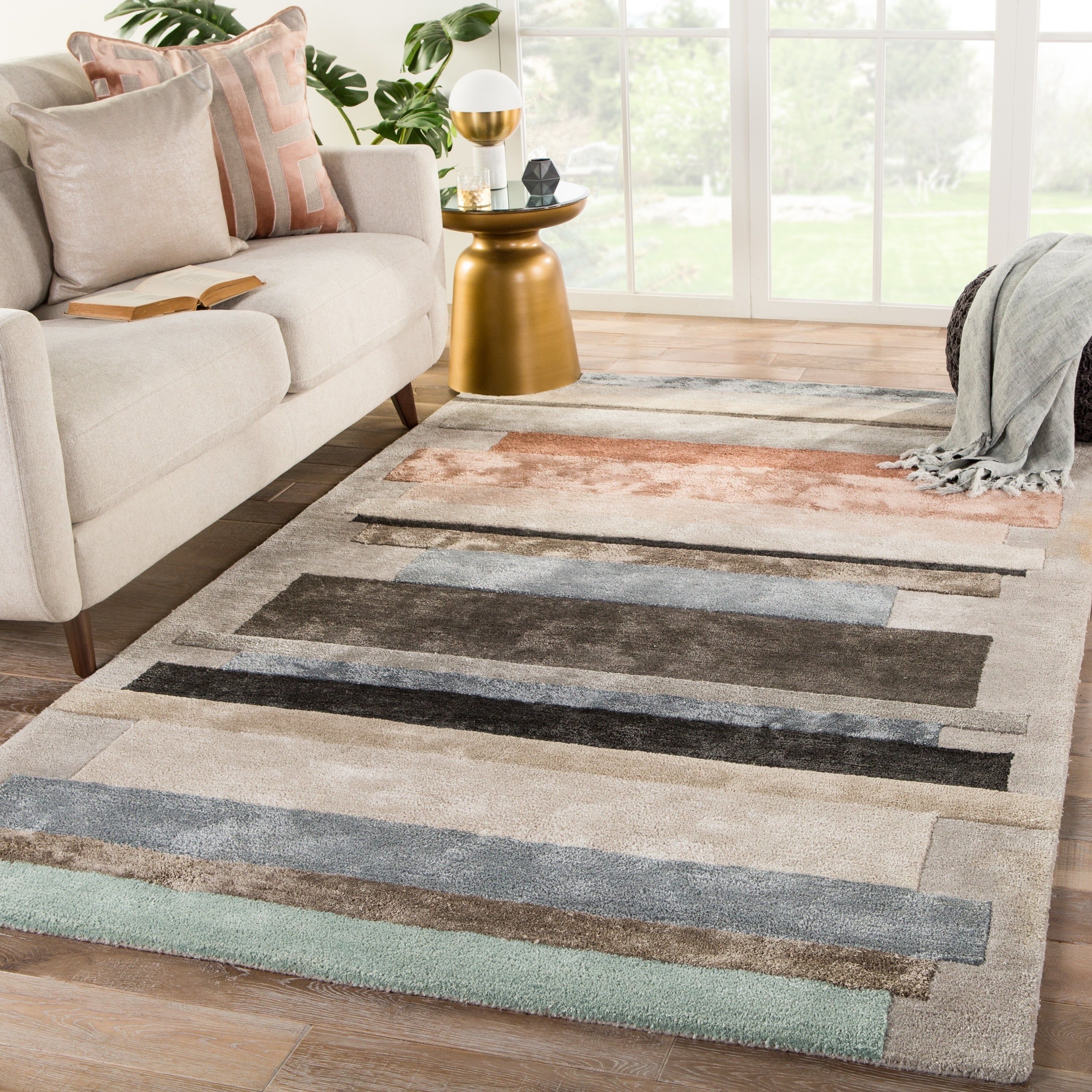 Marcet Handmade Geometric Gray Pink Area Rug