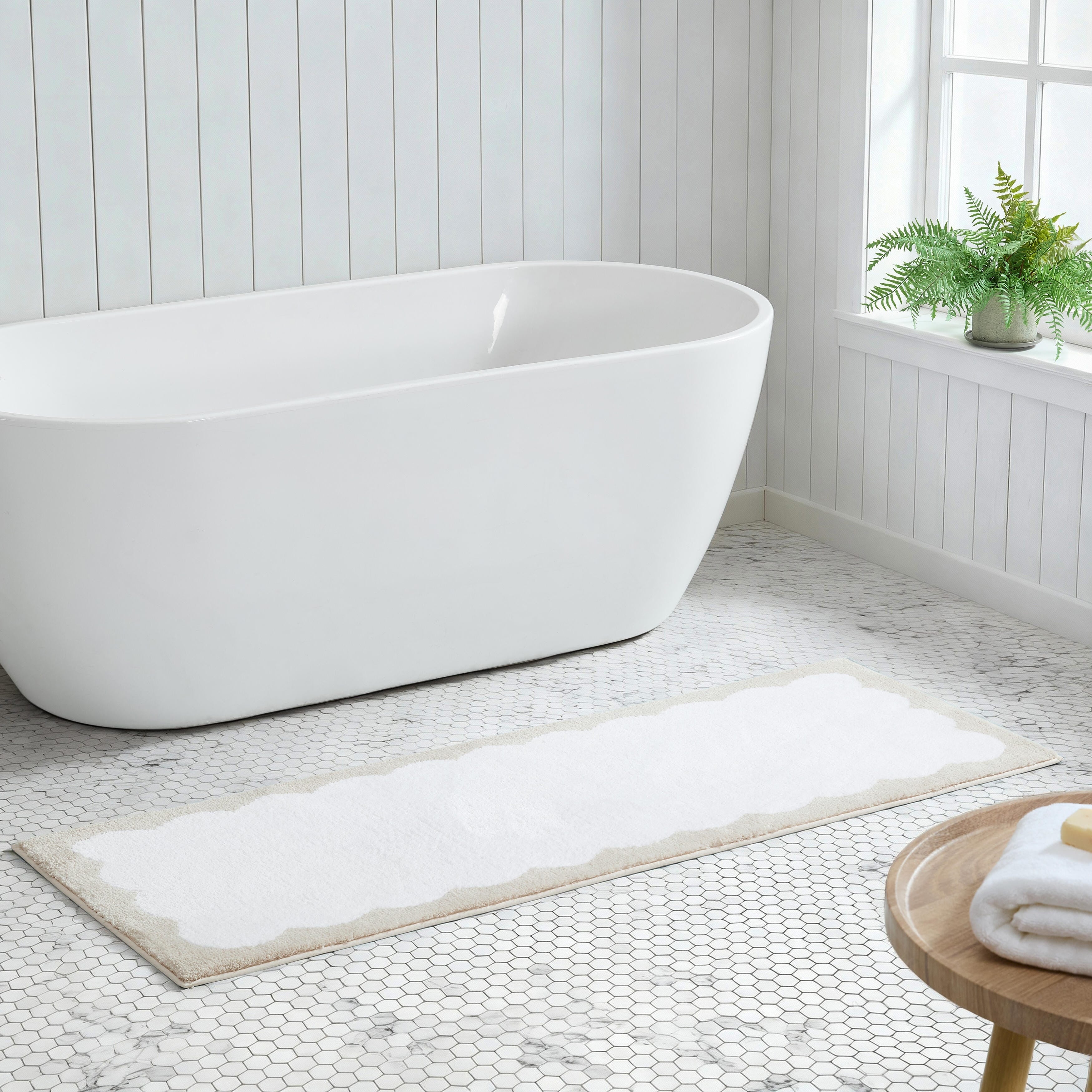 Martha Stewart Bedford Scallop Bath Rug