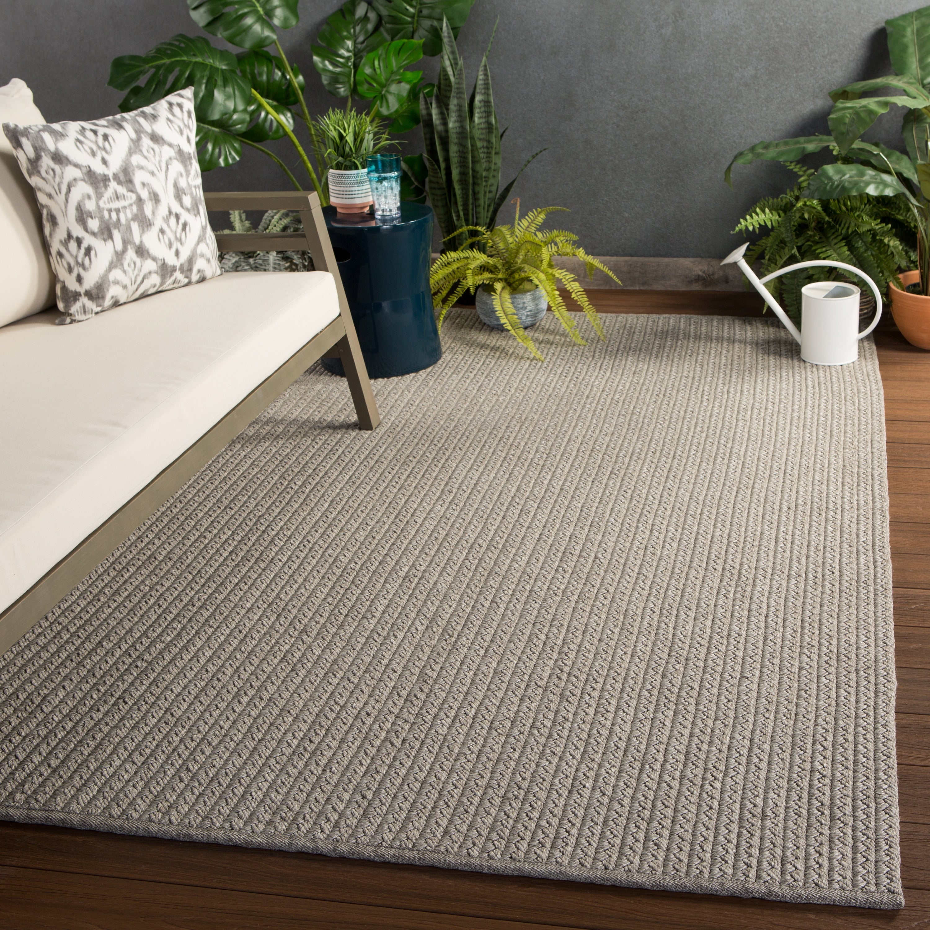 Merlin Indoor Outdoor Solid Gray Area Rug 76 X 96 76 X96