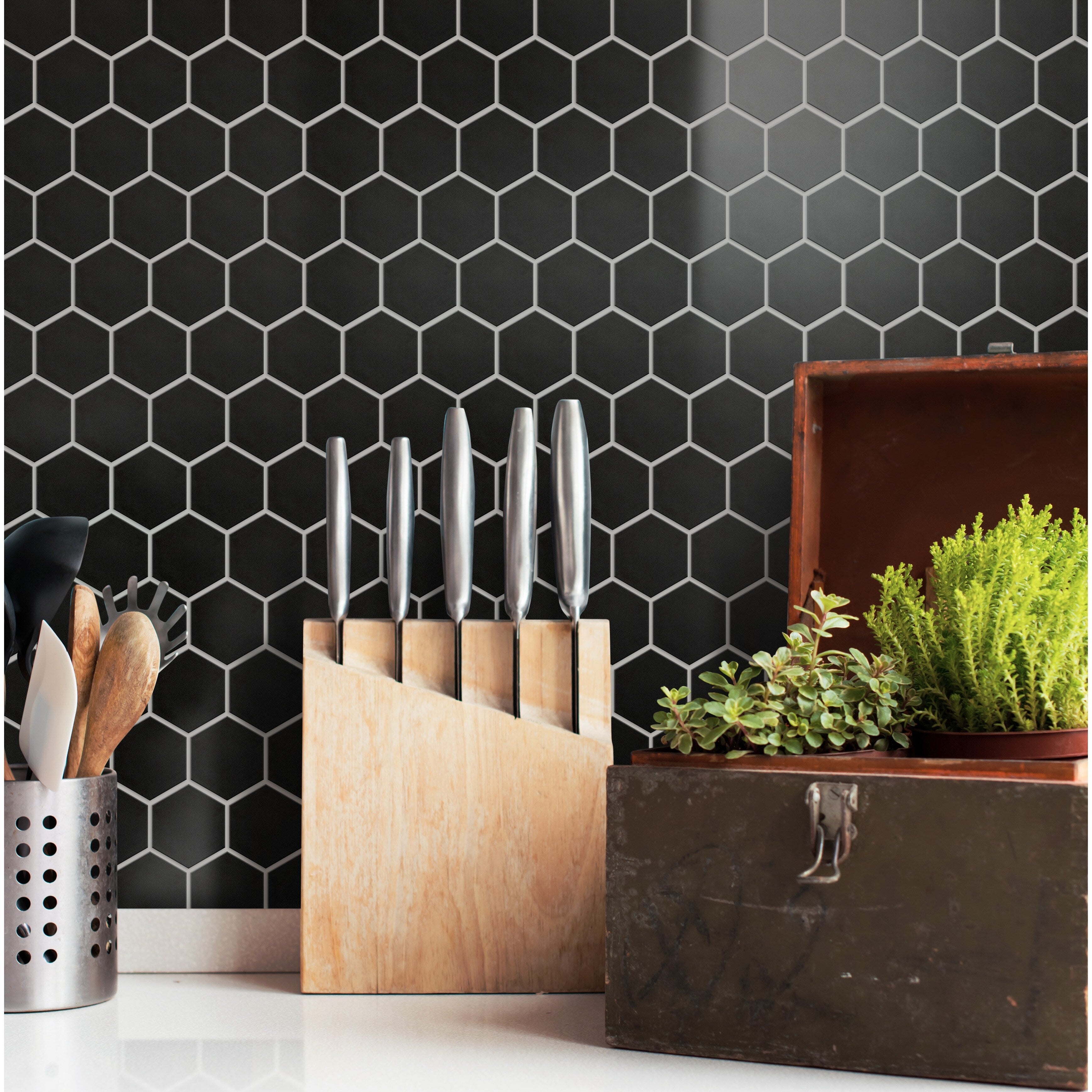 Somertile 10.5X11 Inch Victorian Hex Matte Black Porcelain Mosaic Floor And Wall Tile 10 Tiles 8.02 Sqft.