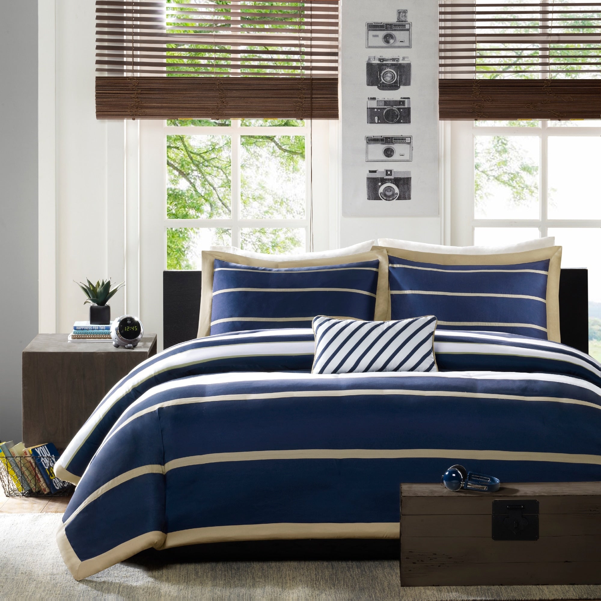 Mi Zone Garrett Navy Printed Duvet Cover Set