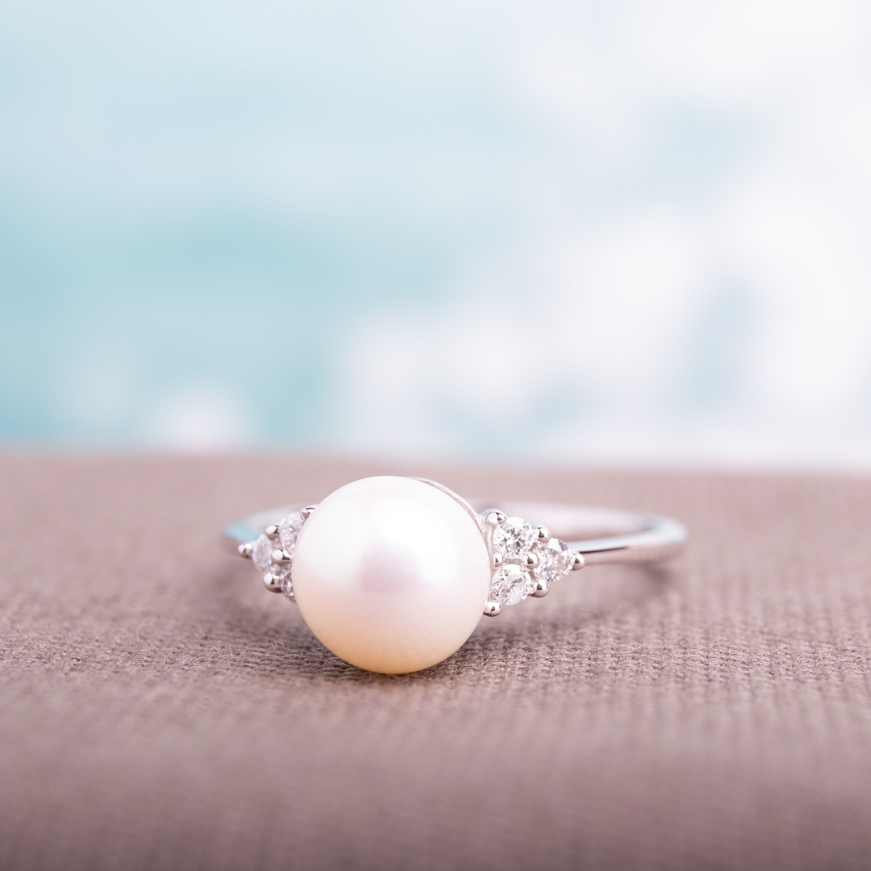 Miadora 10K White Gold Cultured Freshwater Pearl And 1 8Ct Tdw Diamond Ring 7.5 8 Mm