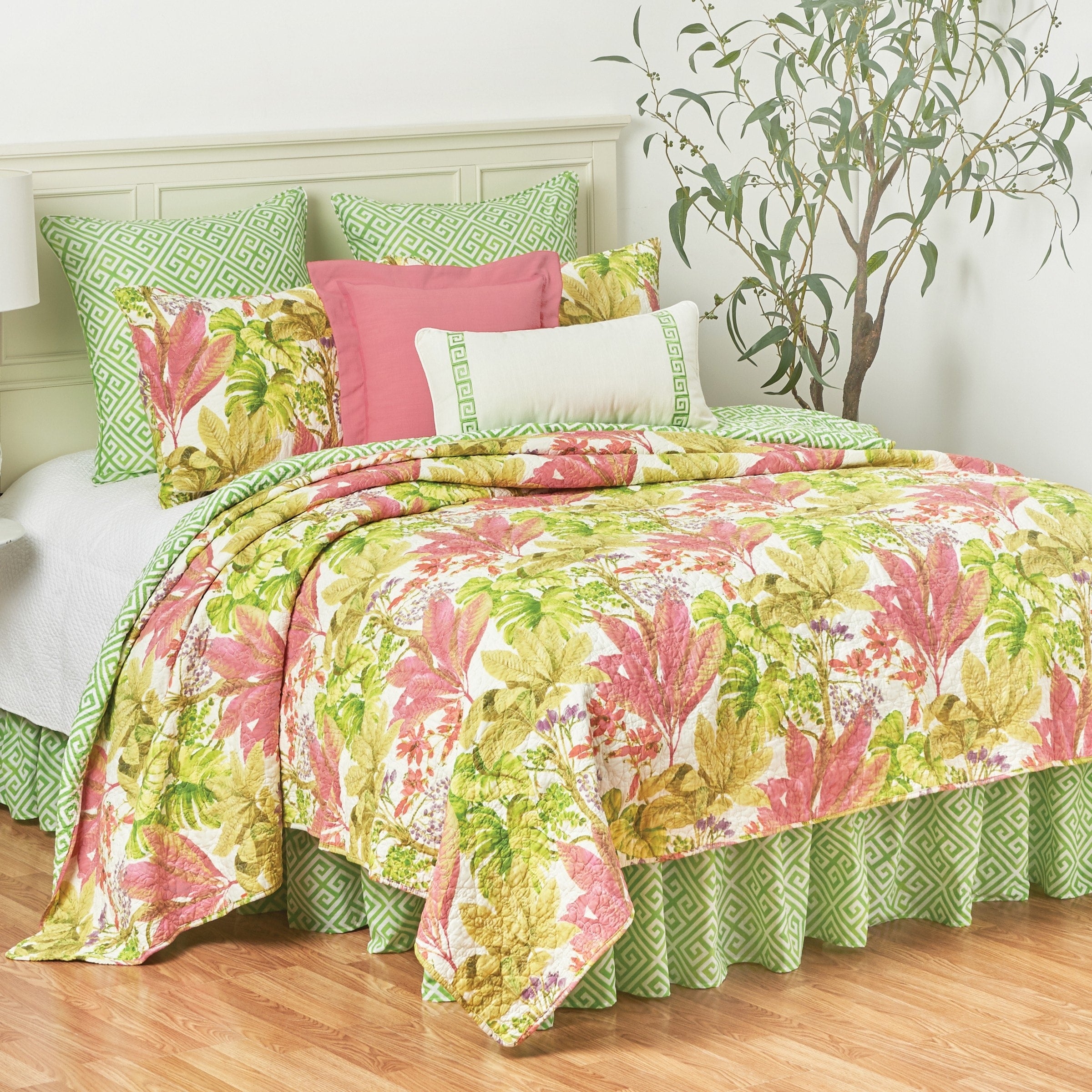 Moana Tropical Coastal Twin Quilt Set