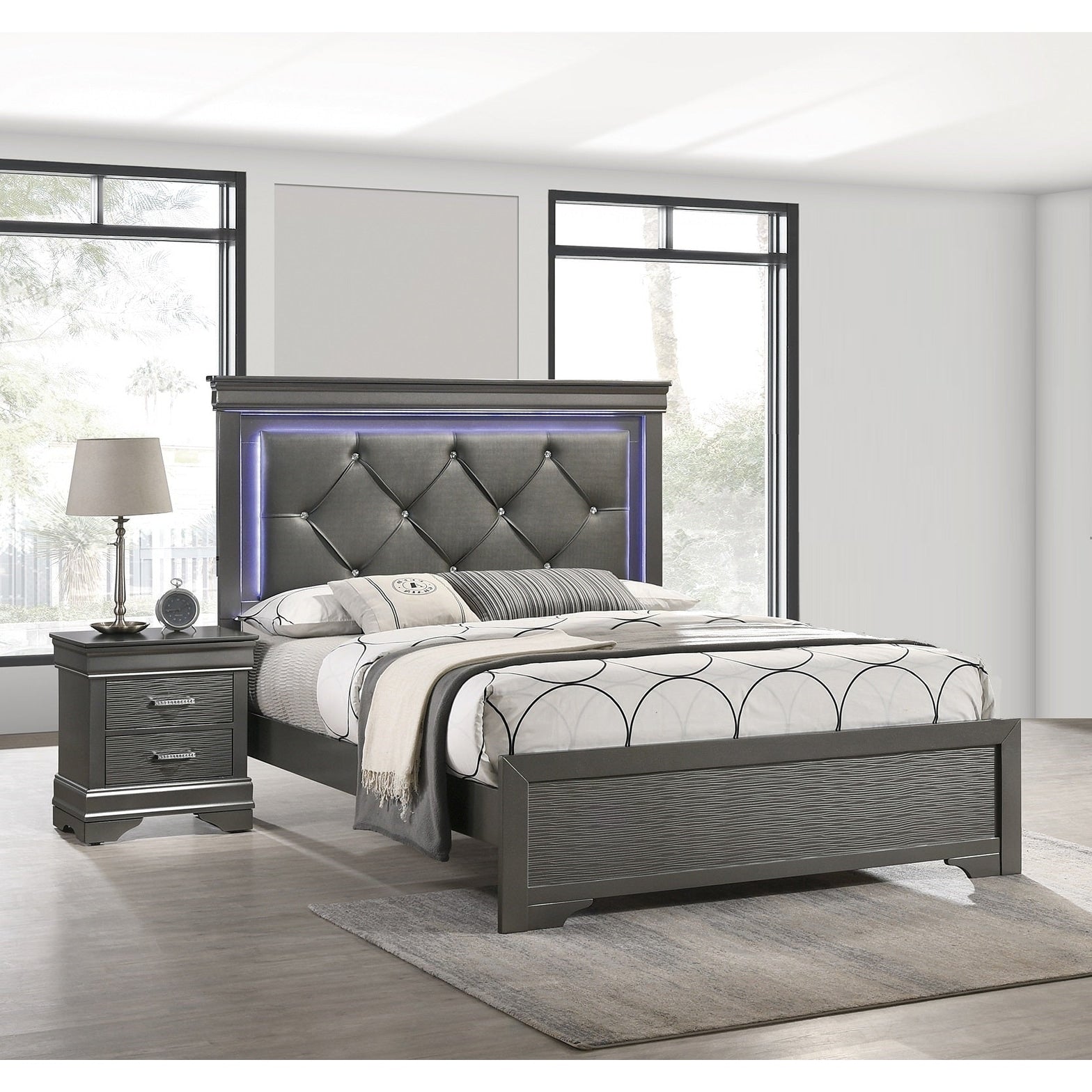Modern Style 3Pc Bed 2X Nightstand Set Diamond Button Handles Gray Finish Bedroom Furniture