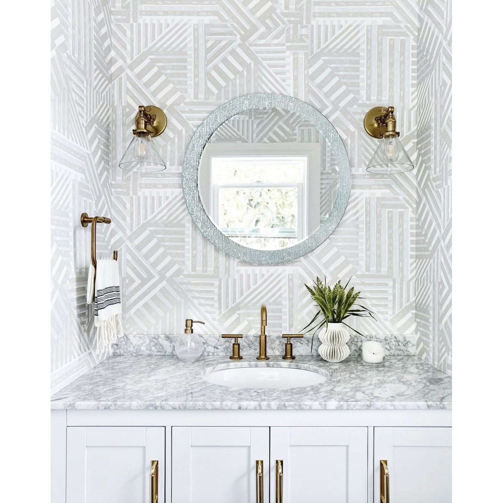 Decor Wonderland Molten Silvertone Glass Metal Round Bathroom Mirror