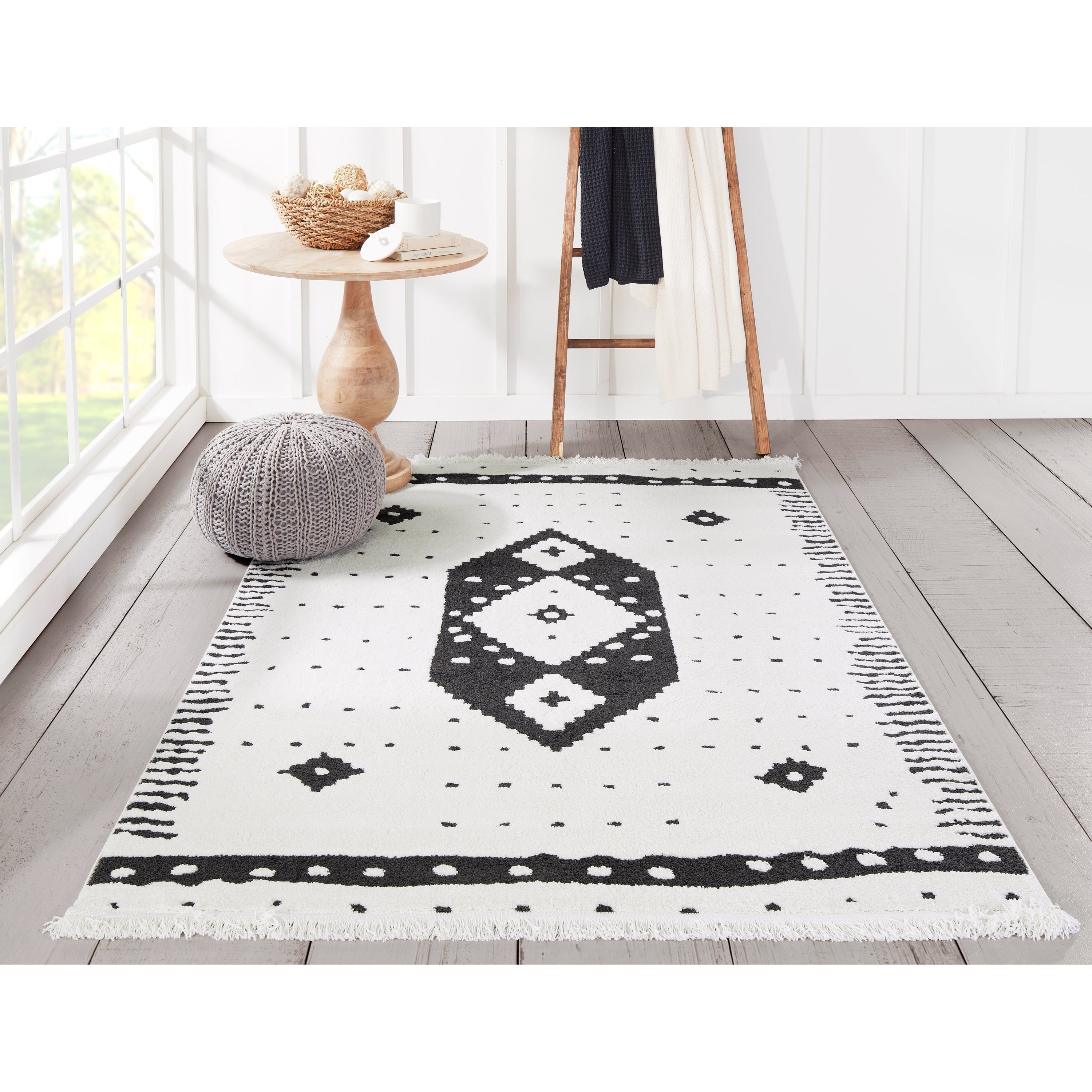 Momeni Monaco Ivory Black Area Rug 5 X 76
