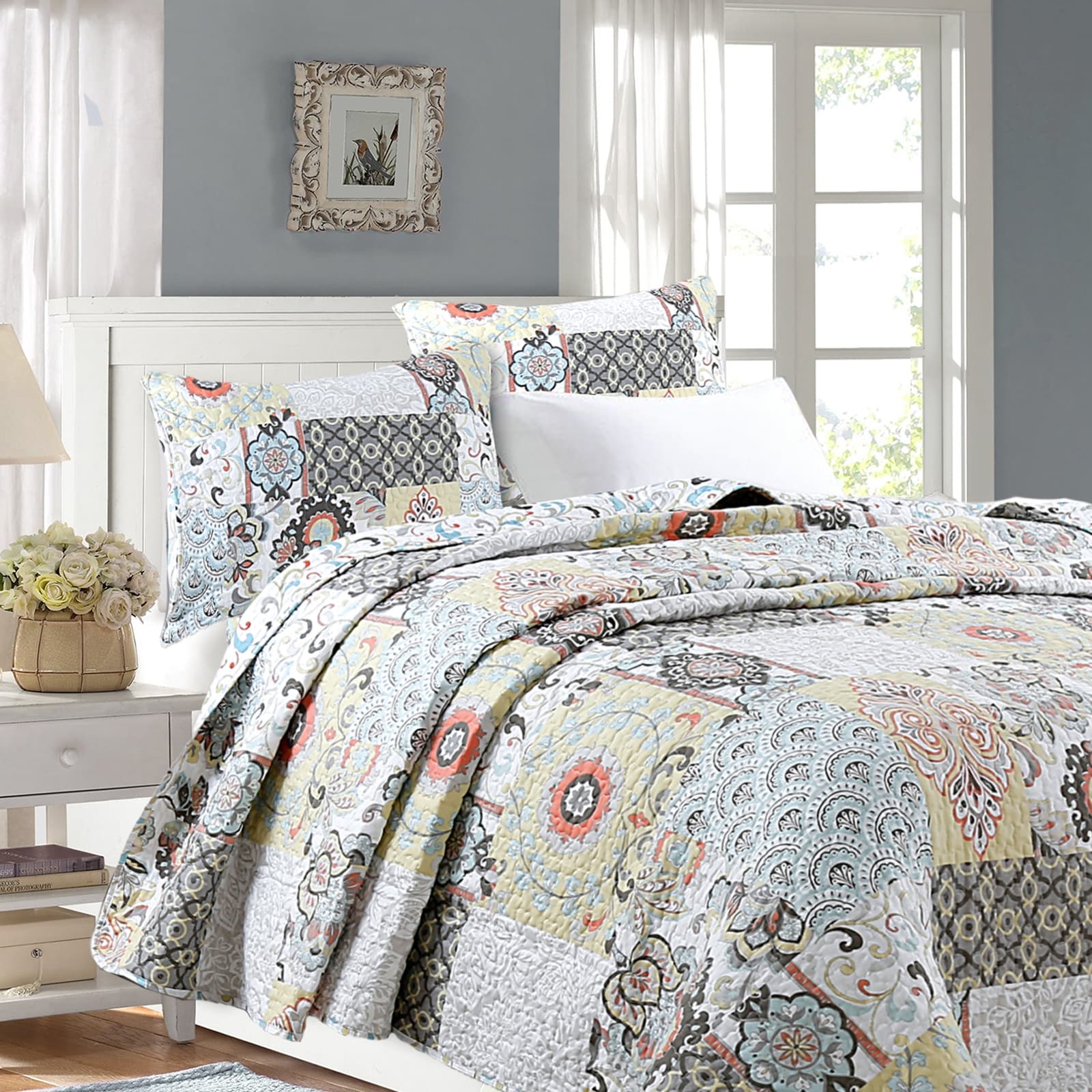 Moorea 3 Piece Quilt Set