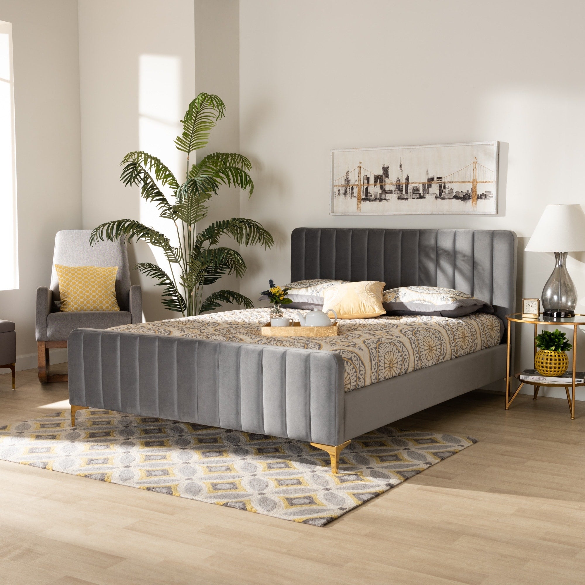 Nami Modern Light Grey Velvet And Gold Finished Full Size Platform Bed