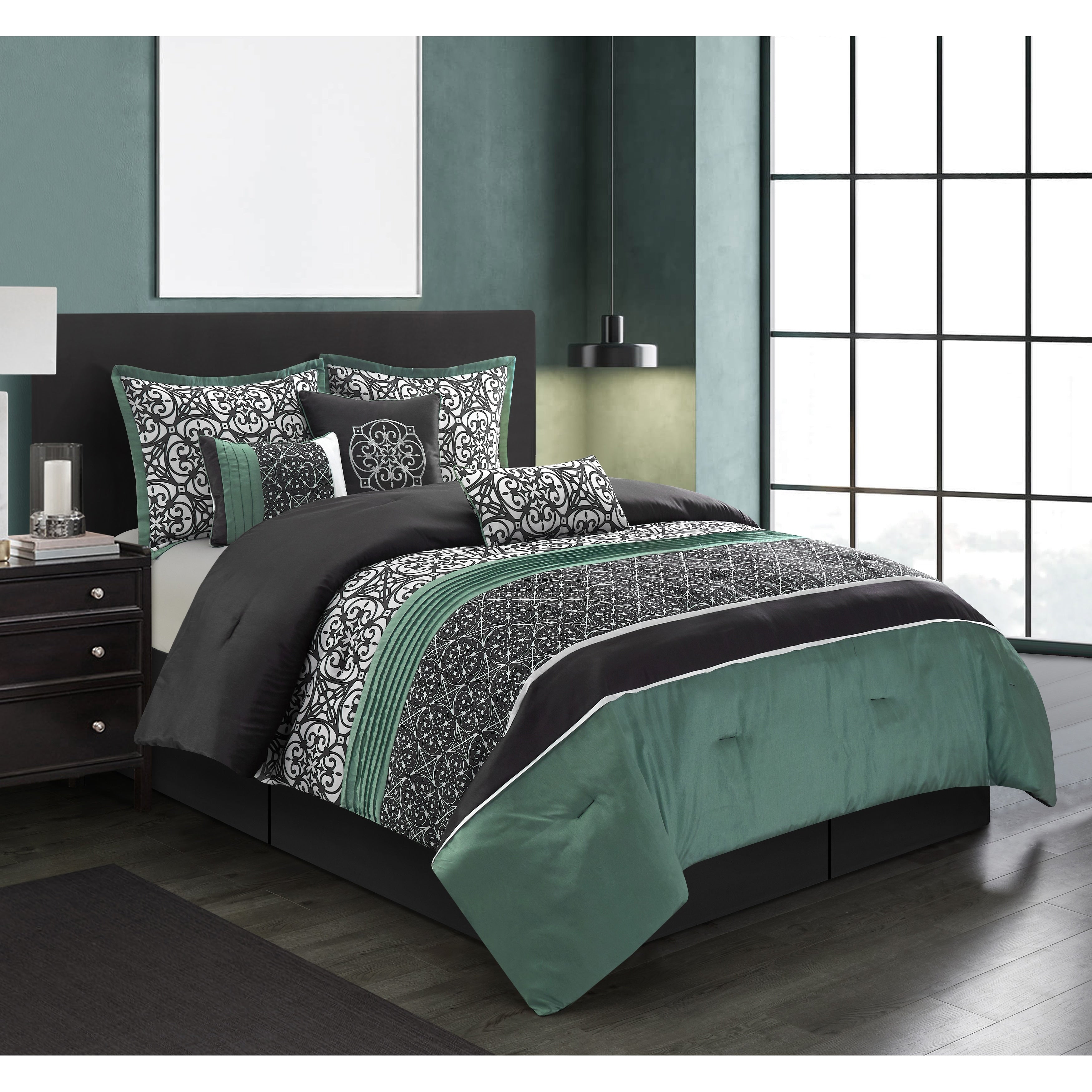 Nanshing Roxanne 7 Piece Comforter Set