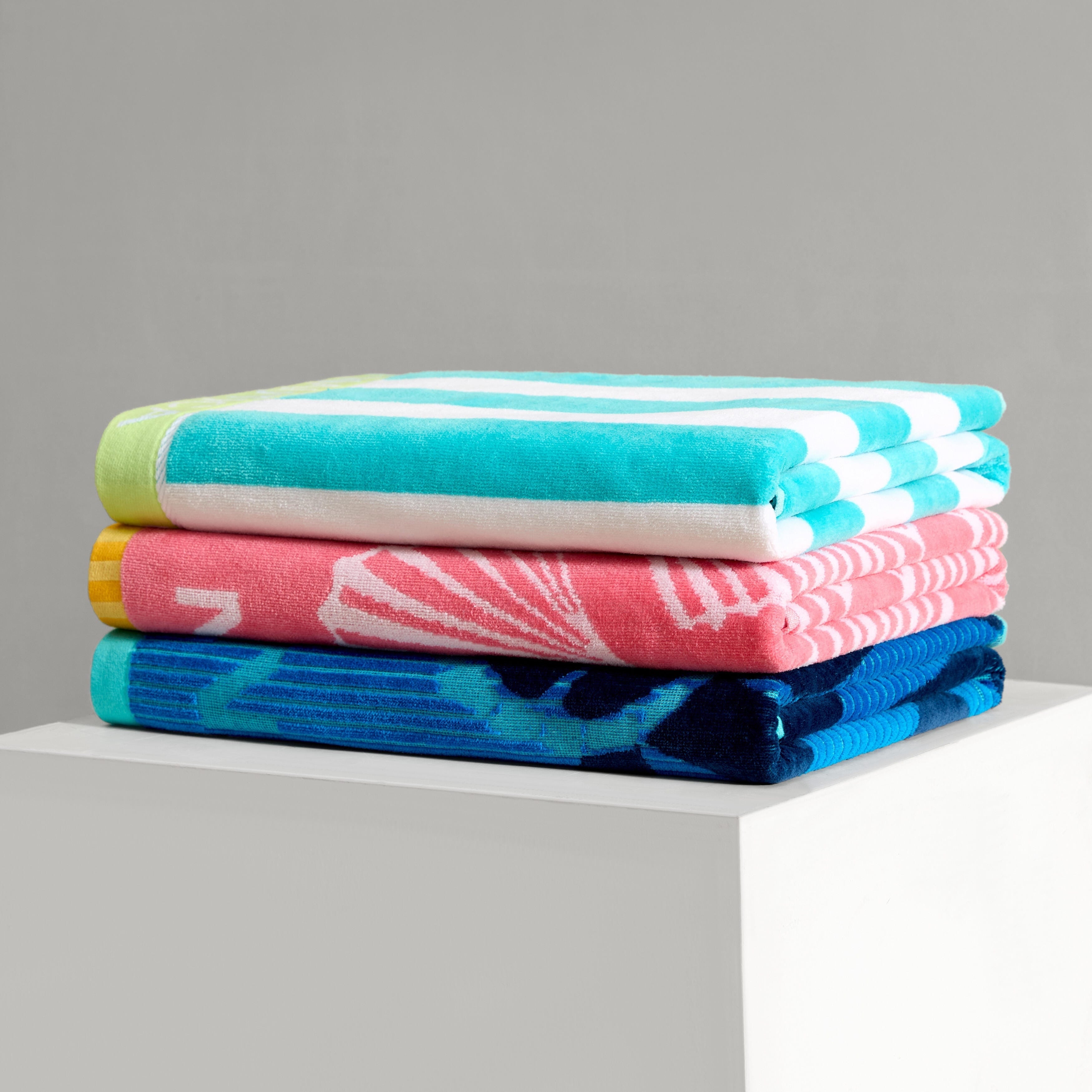 Nautica Printed 2 Piece Beach Towel Set 36 X 72