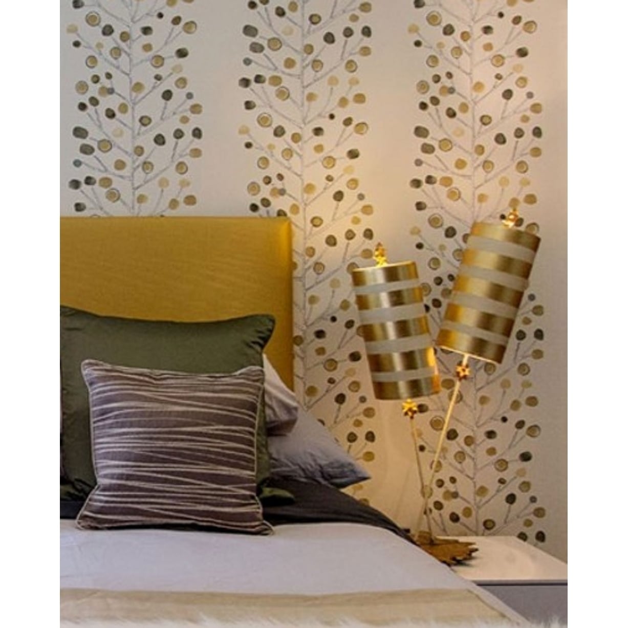 Nettle Luxe Gold Table Lamp