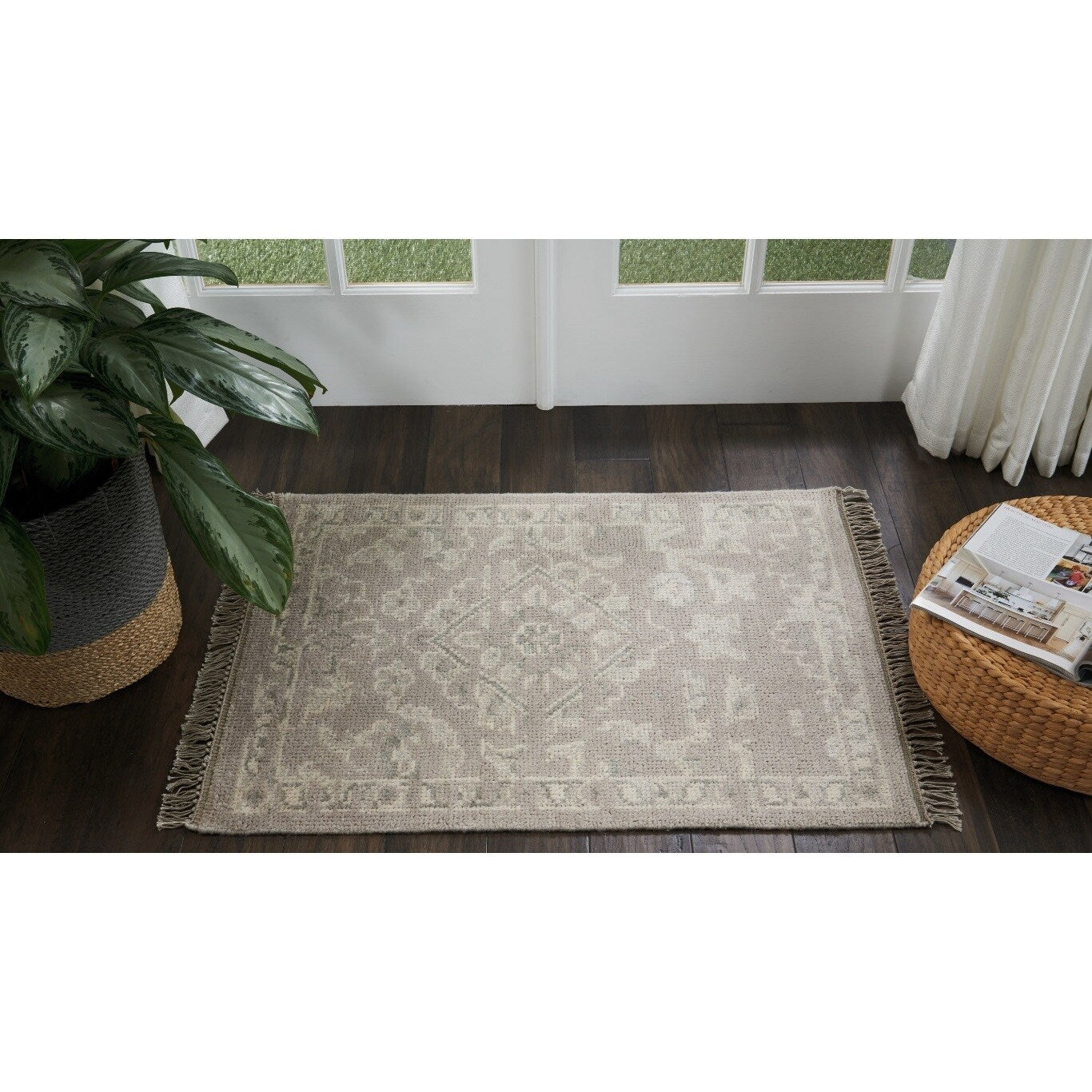 Nourison Elan Silver Wool Area Rug 56 X 8