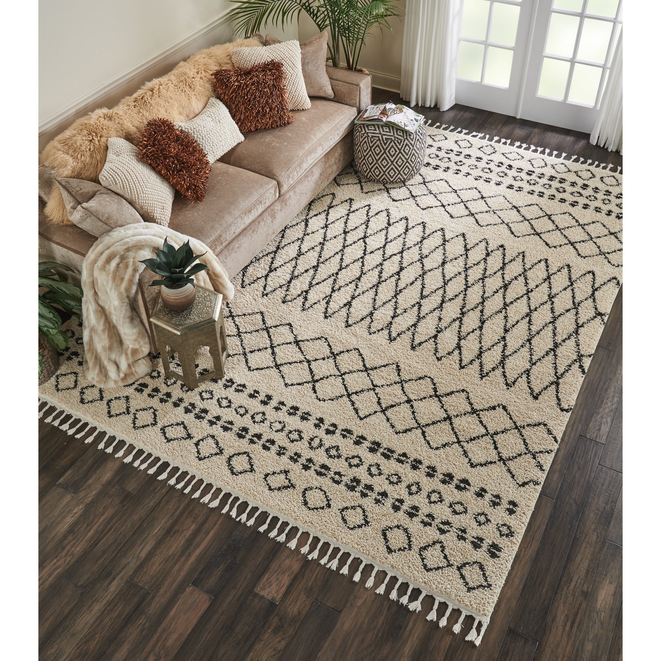 Nourison Moroccan Marrakesh Cream Fringe Shag Rug 53 X 711