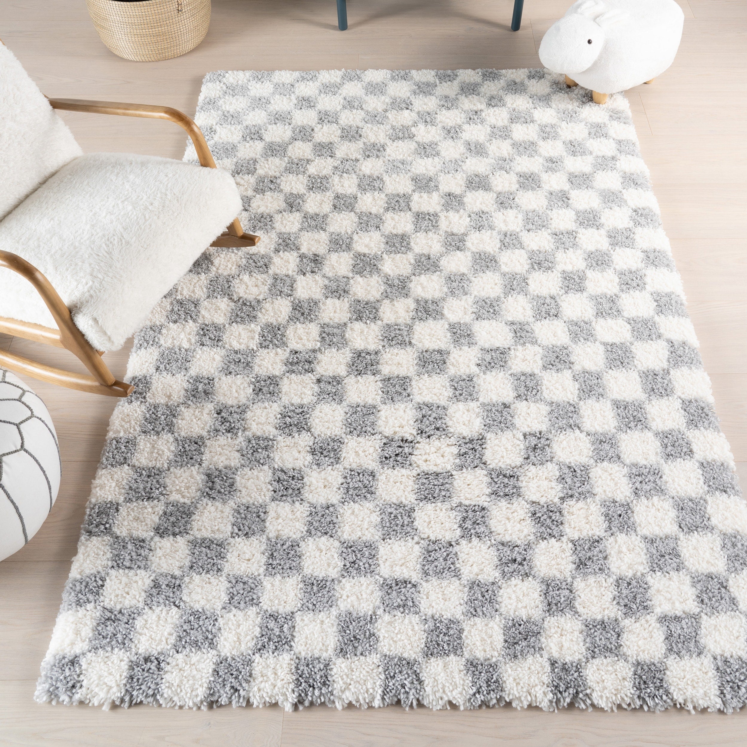 Nuloom Adelaide Mid Century Checkered Shag Area Rug