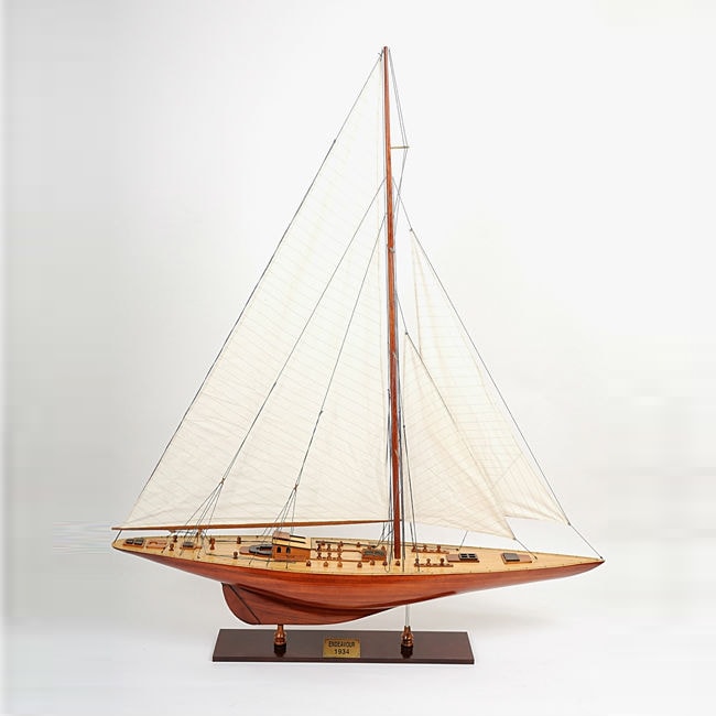 Old Modern Handicrafts Endeavour Xl Model Ship