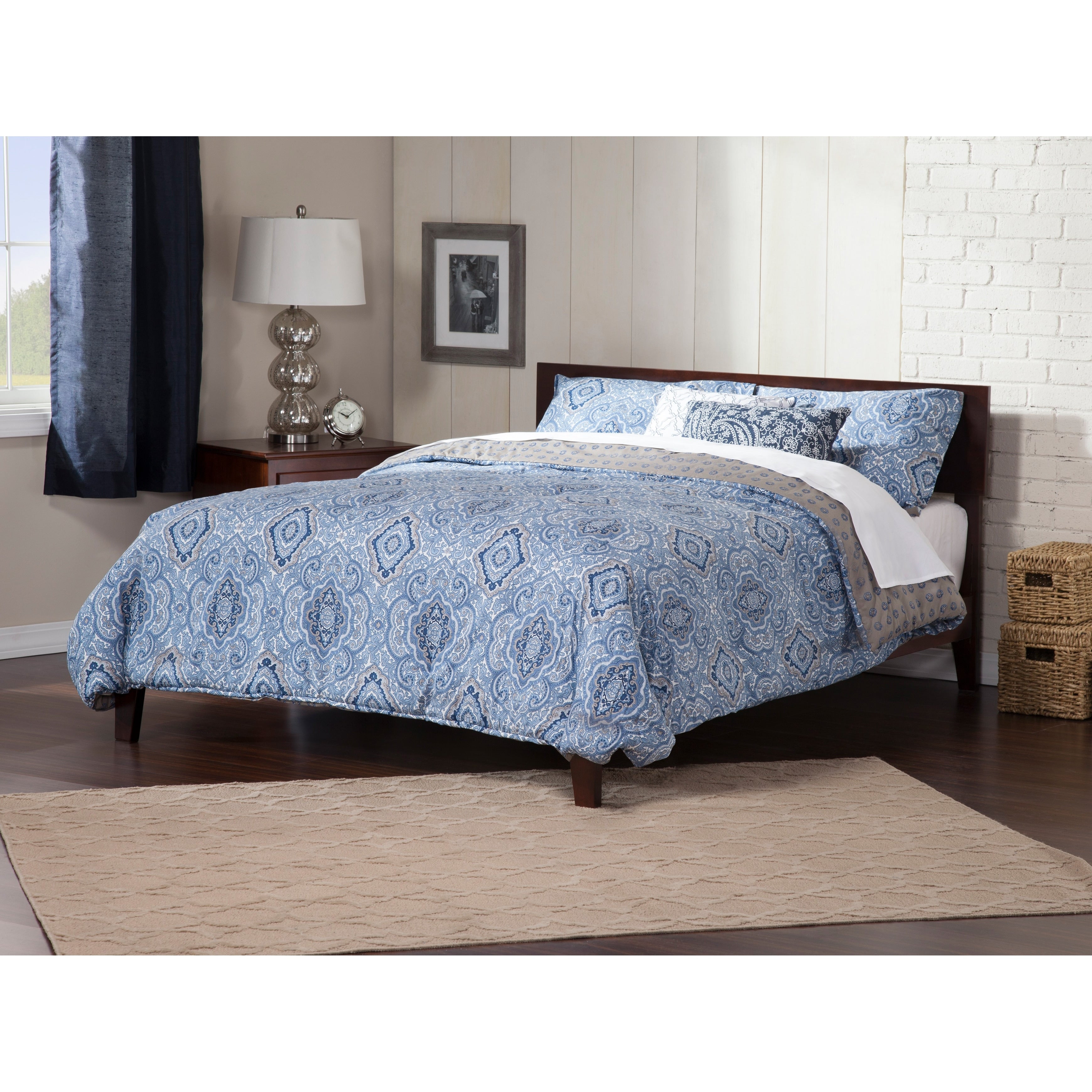Orlando King Platform Bed With Open Foot Board In Walnut