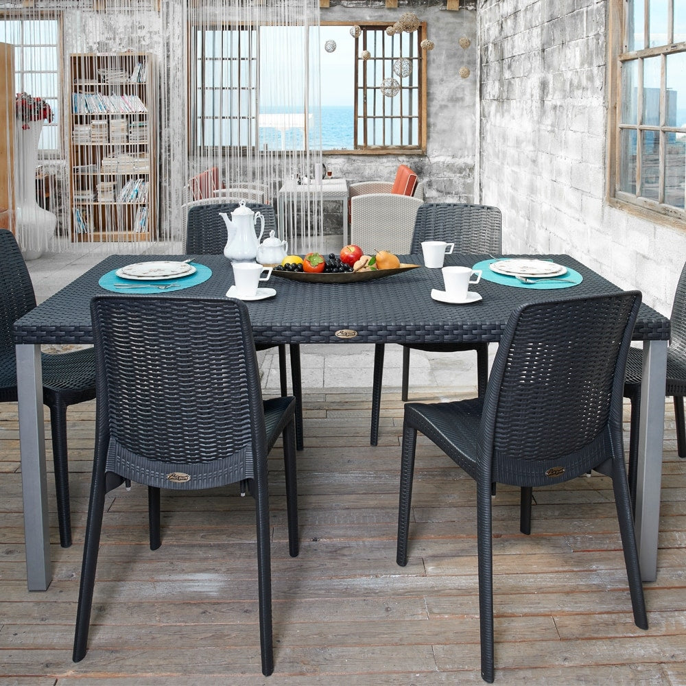 Oslo Family Rattan Dinning Table With Aluminum Legs