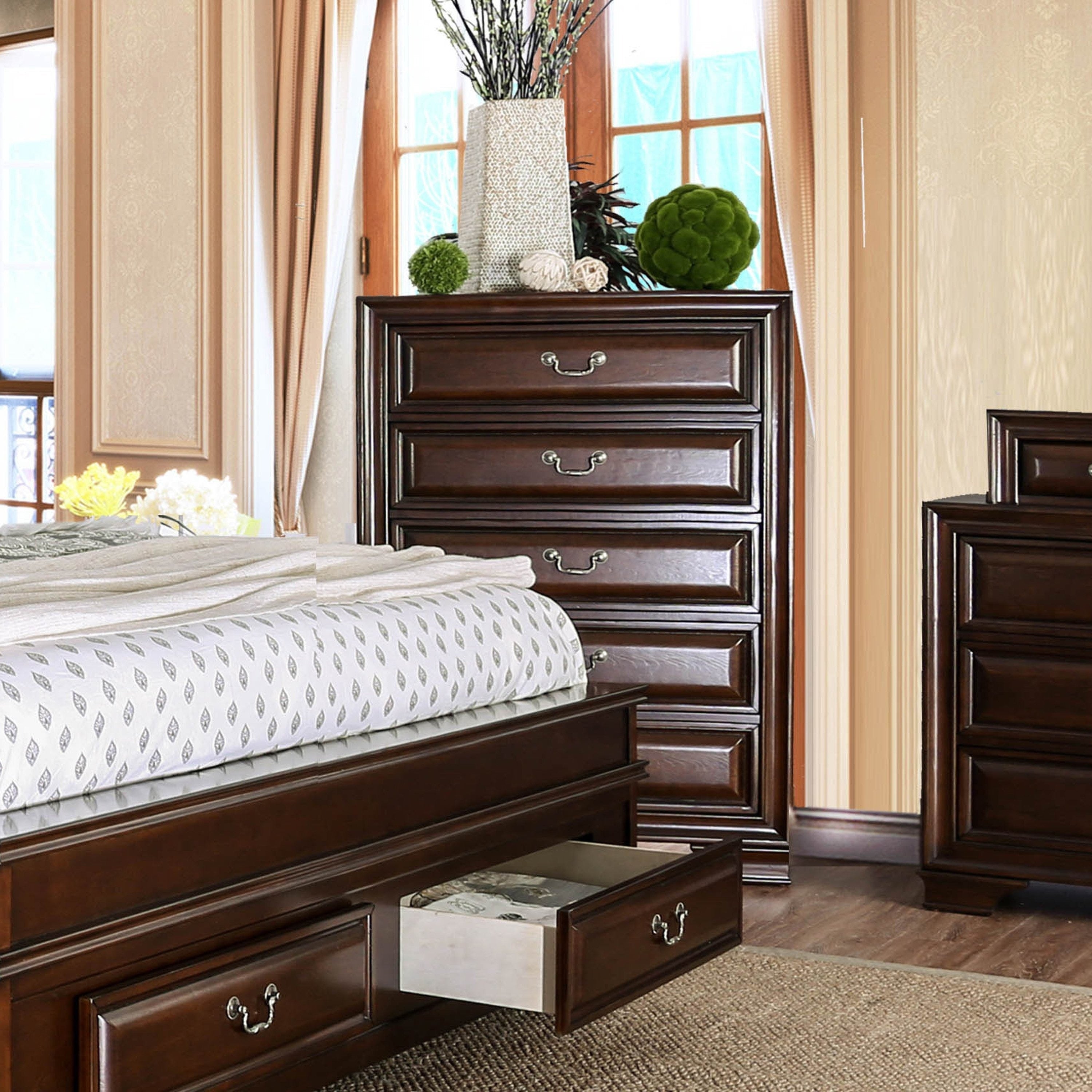 Oslo Traditional 5 Drawer Chest By Foa